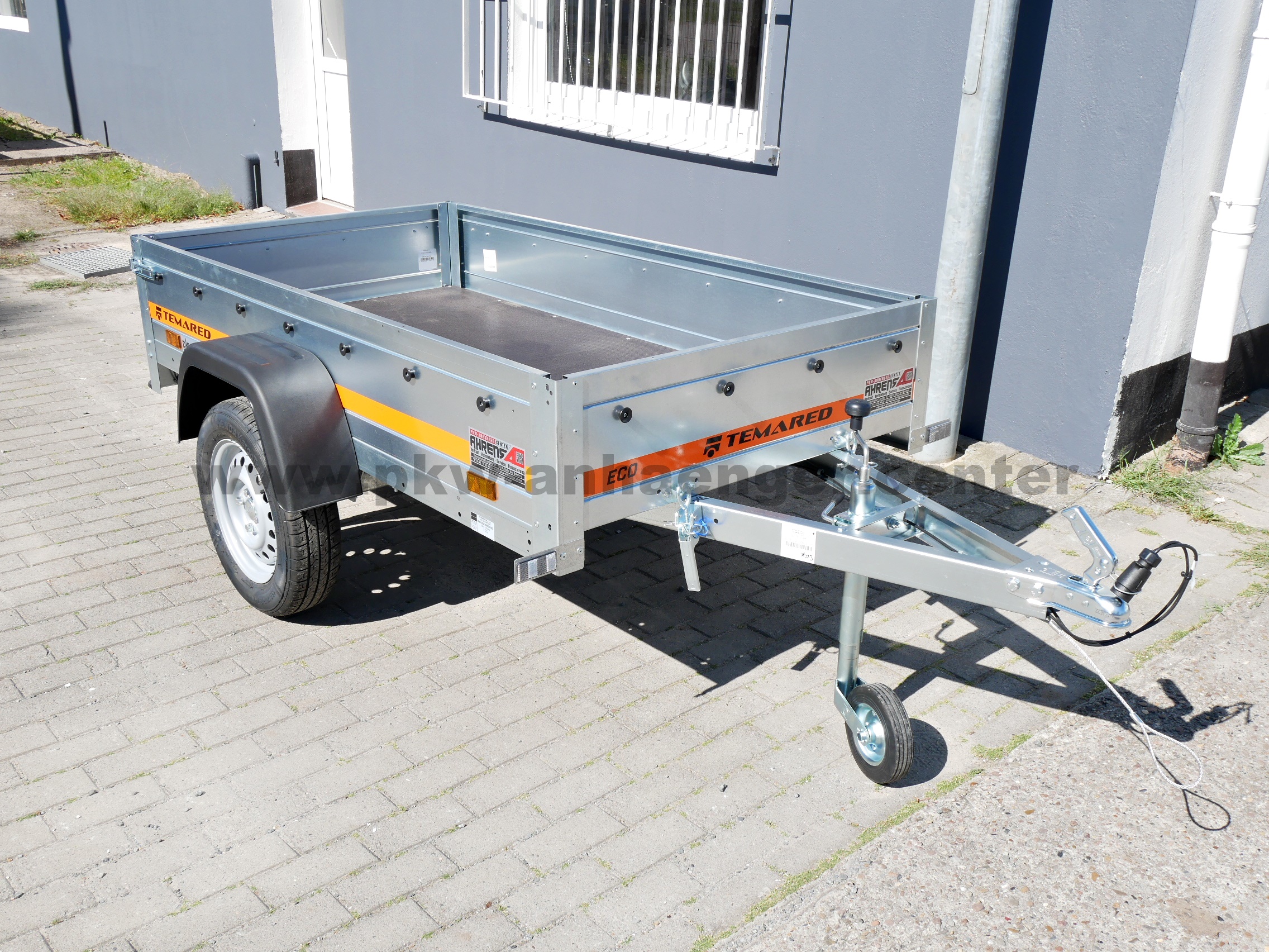 TEMARED ECO 2010 KIPP 750kg 201x106x30cm abklappbare Deichsel Pkw Anhänger