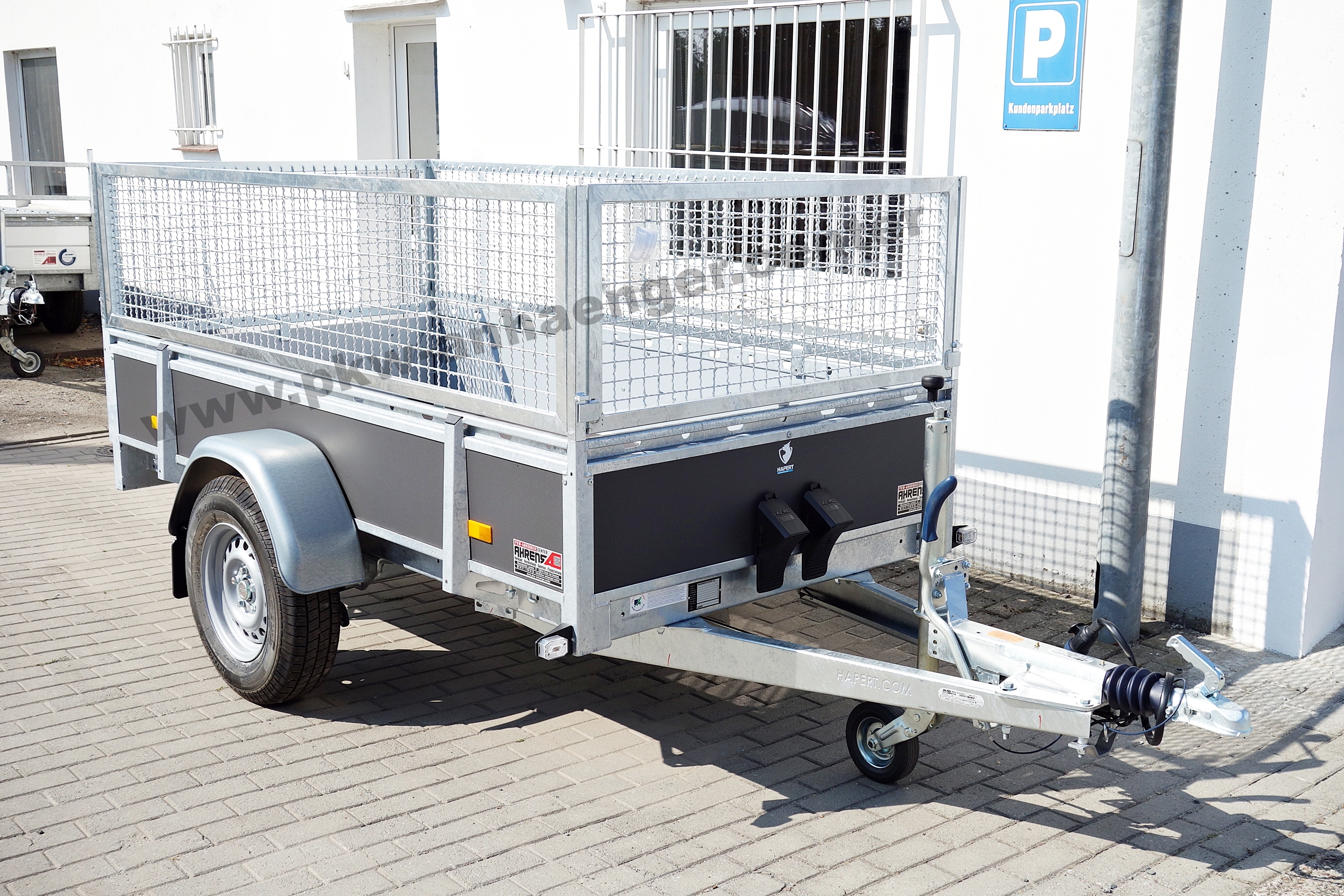 Hapert Kastenanhänger Azure Holz mit Laubgitteraufsatz 1500kg