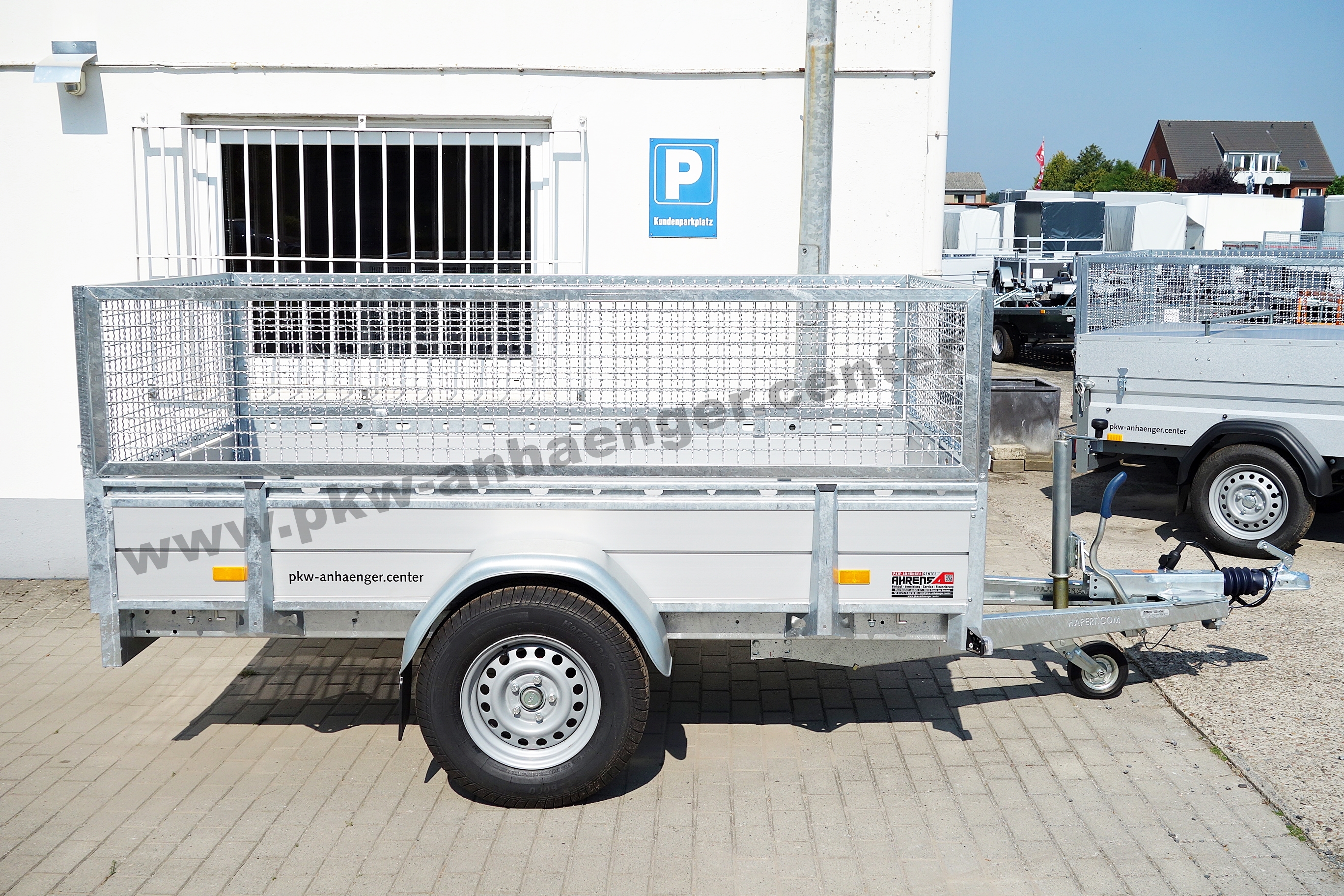 Mietanhänger (03) Tieflader mit 4seitigem Gitteraufsatz 1350kg 250x130x92cm