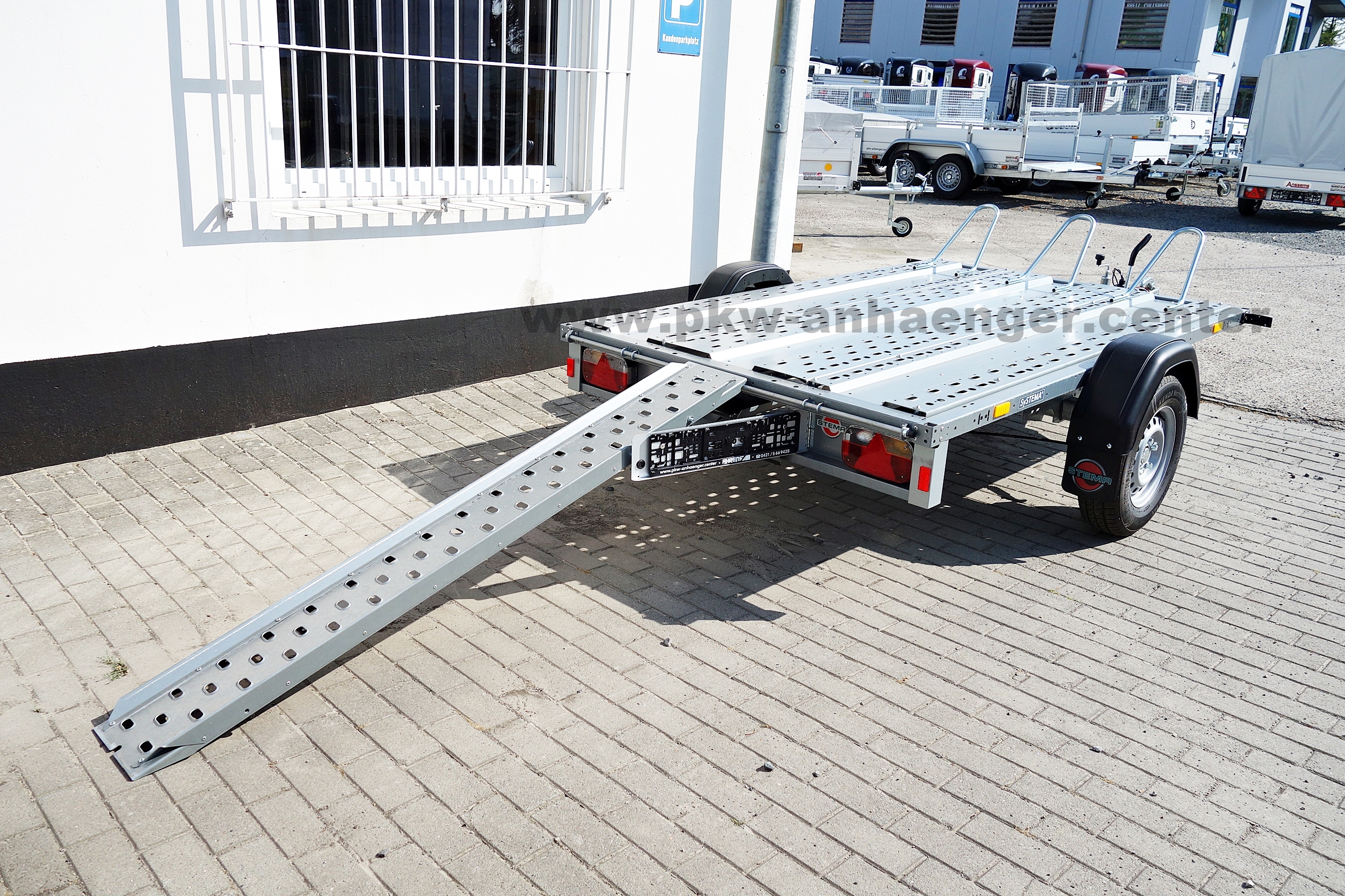 Motorradanhänger STEMA 1300kg 251x153cm SyStema MT