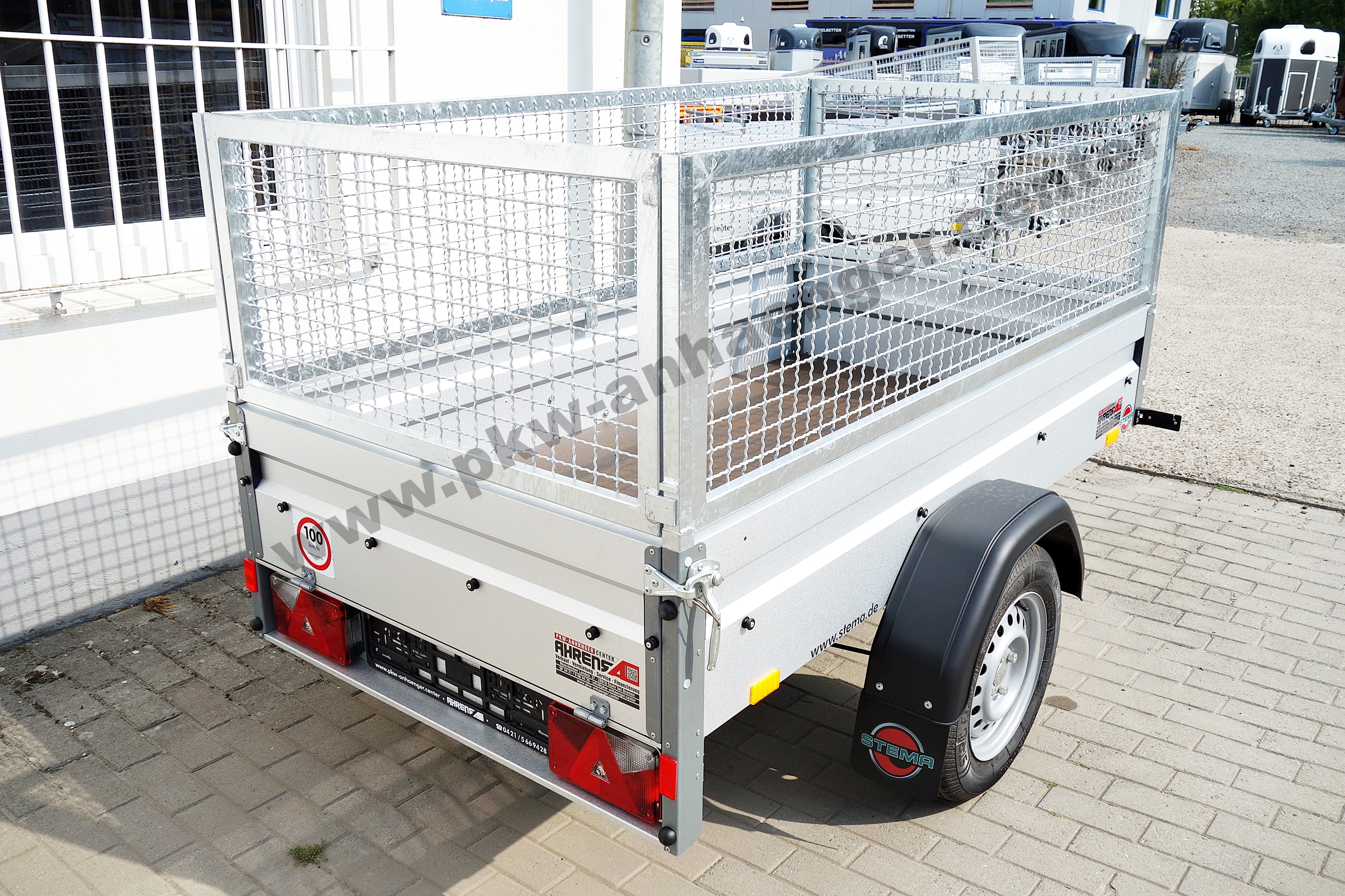 Pkwanhänger STEMA BASIC 750kg gebremst 201x108x88cm 100km/h Aufsatz