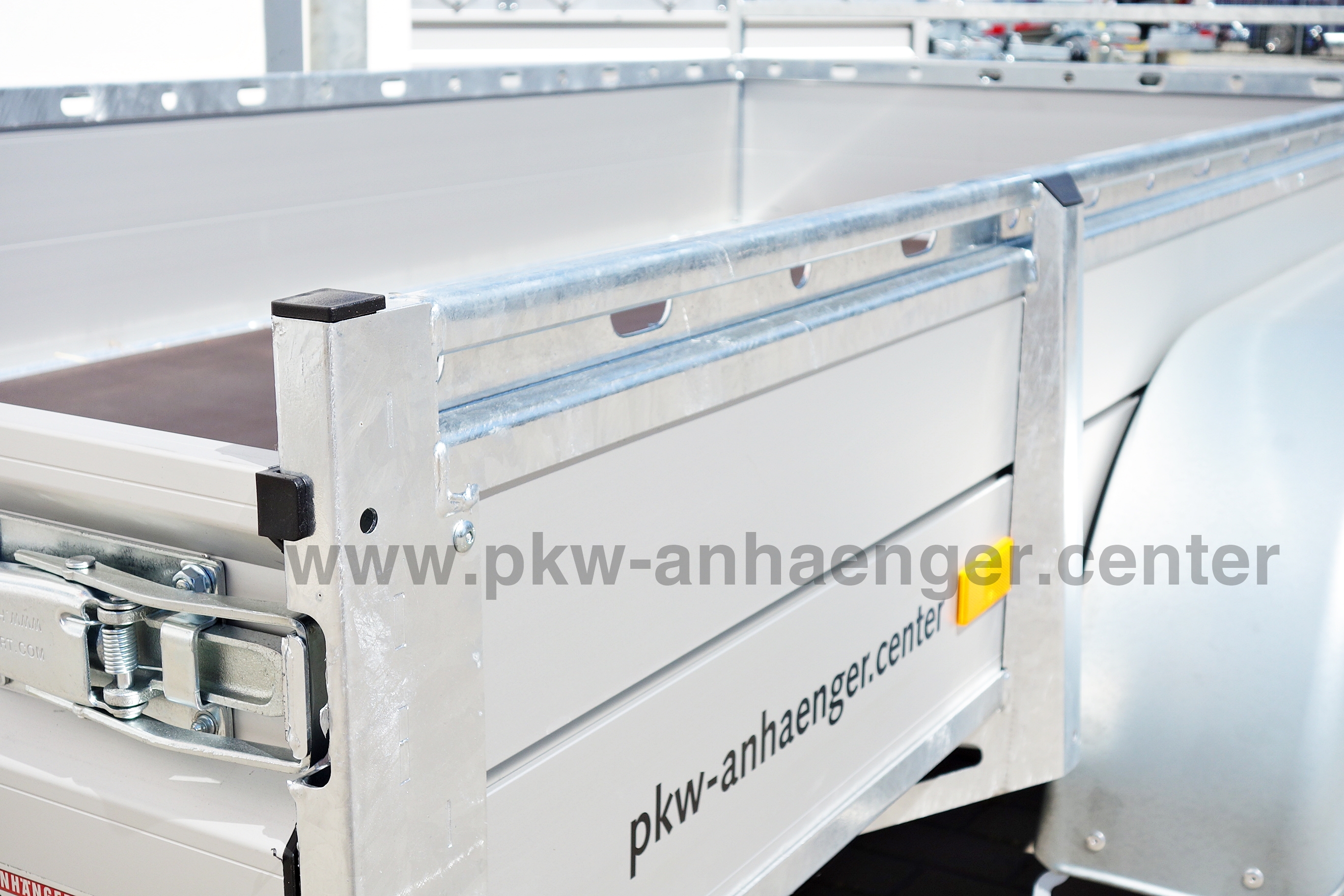 HAPERT AZURE L2 2000kg Alu 300x150cm Pkwanhänger