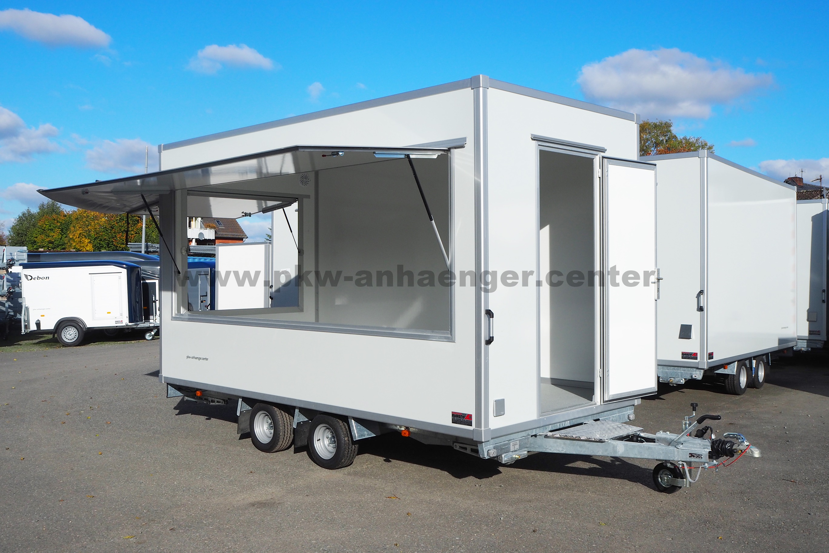 Verkaufsanhänger SellerH-XLT 2500kg 420x200x230cm 2x Klappe Planendreieck Hochlader