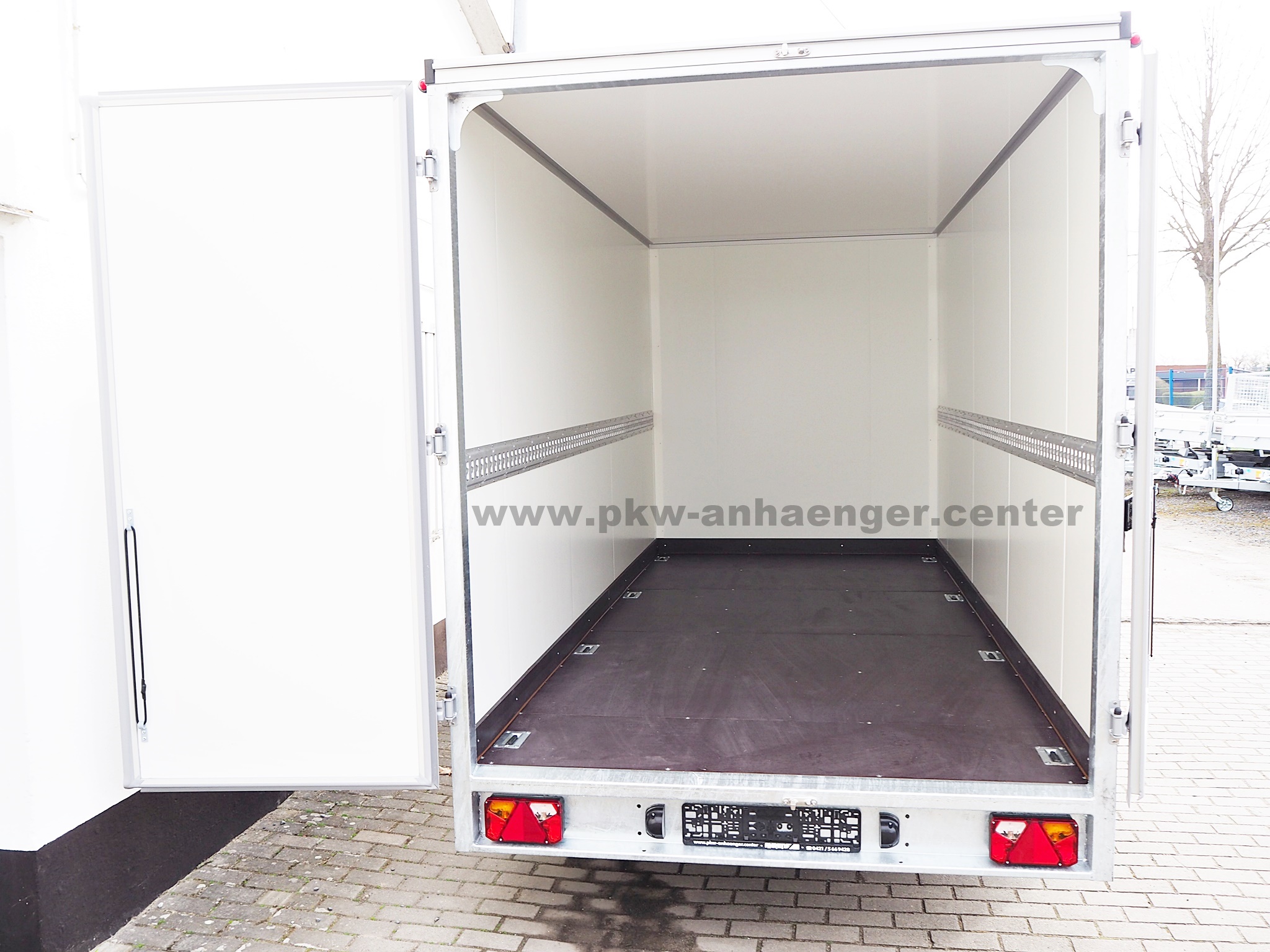 Vezeko 2700kg 405x184x205cm Kofferanhänger Sandwich 30mm