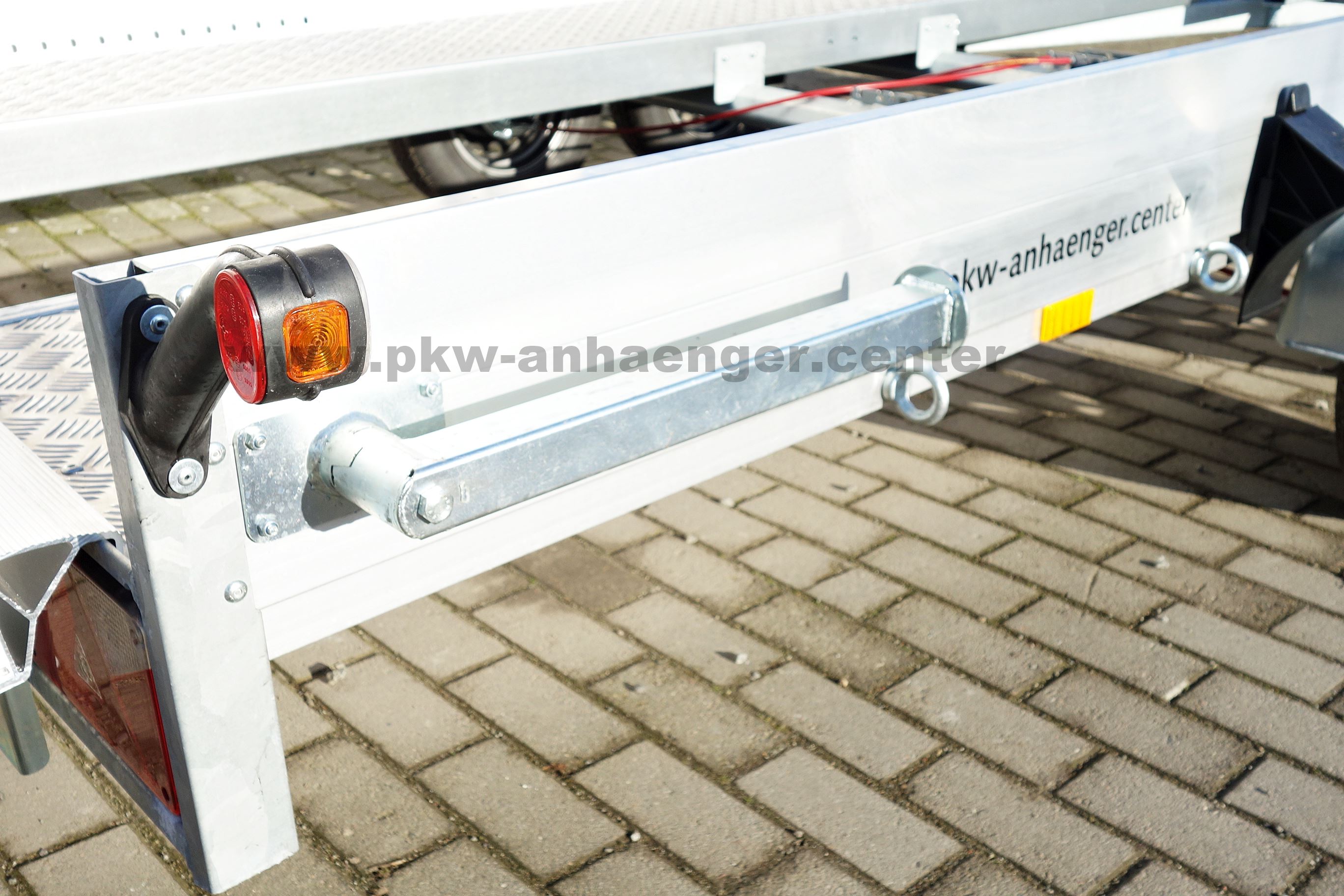 Anssems AMT 2000 400x188 ECO Autotransportanhänger
