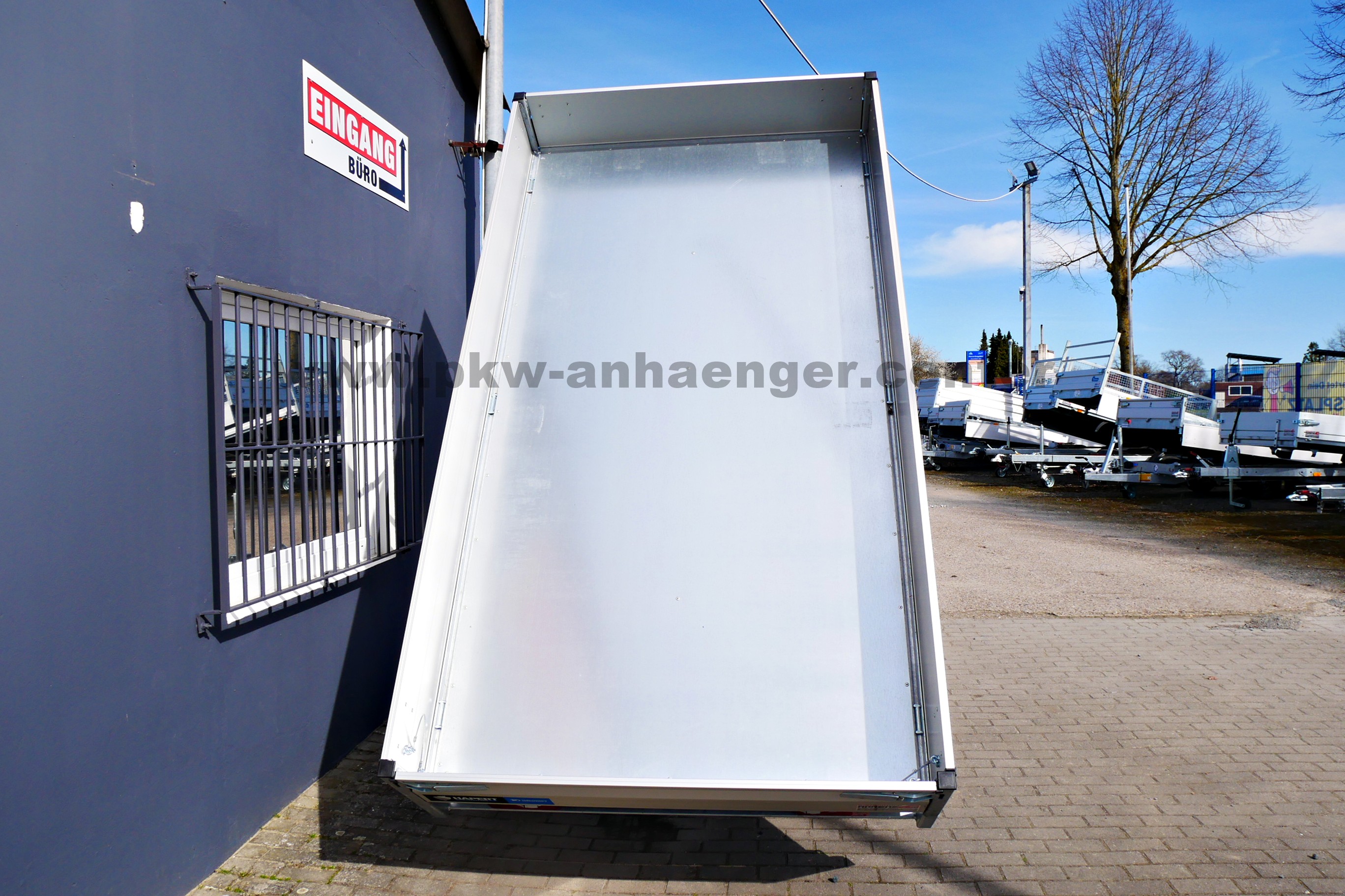 HAPERT COBALT HB2 2700kg 305x160x30cm Heckkipper