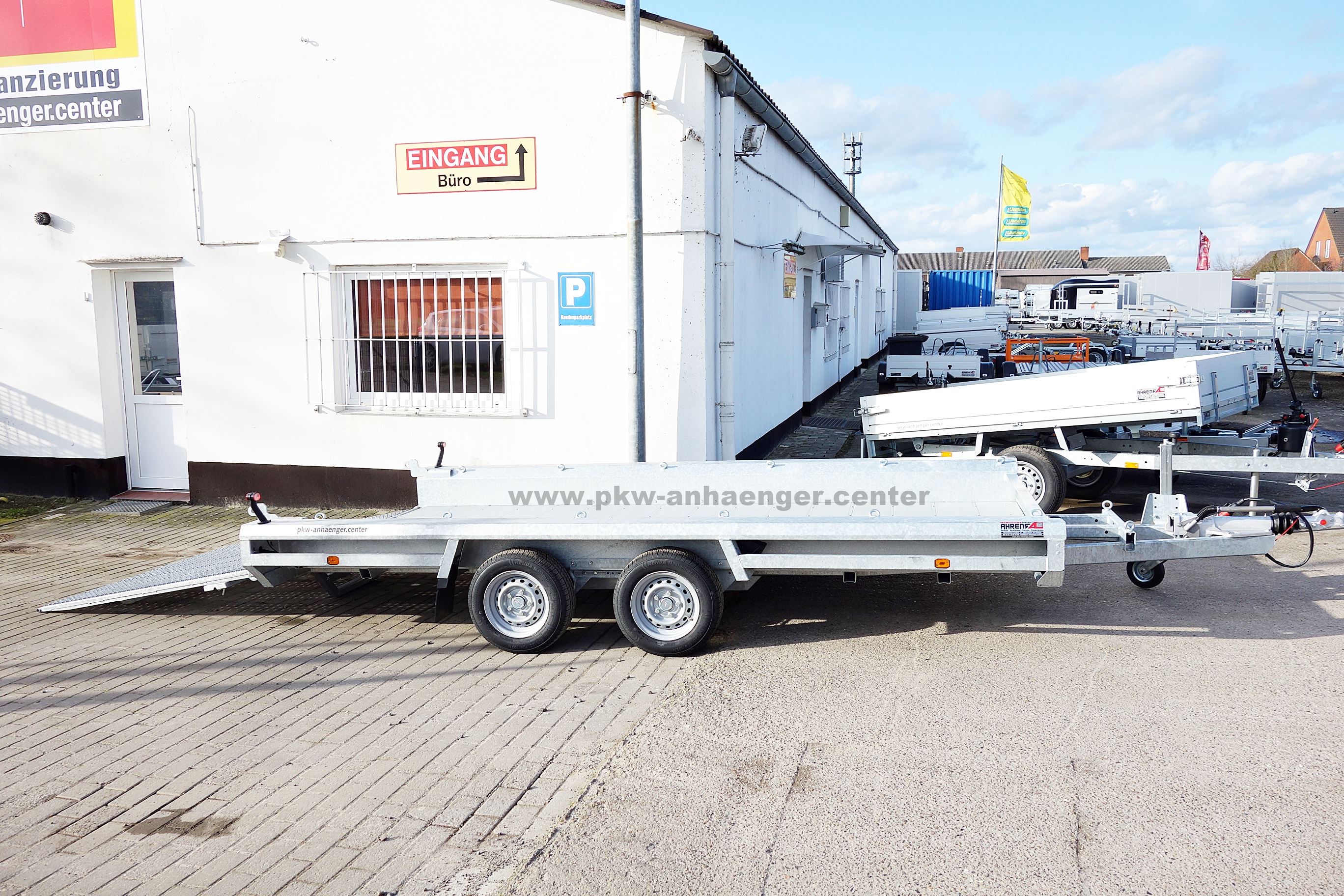 Hulco TERRAX-2 3500.394x180 Baumaschinentransporter