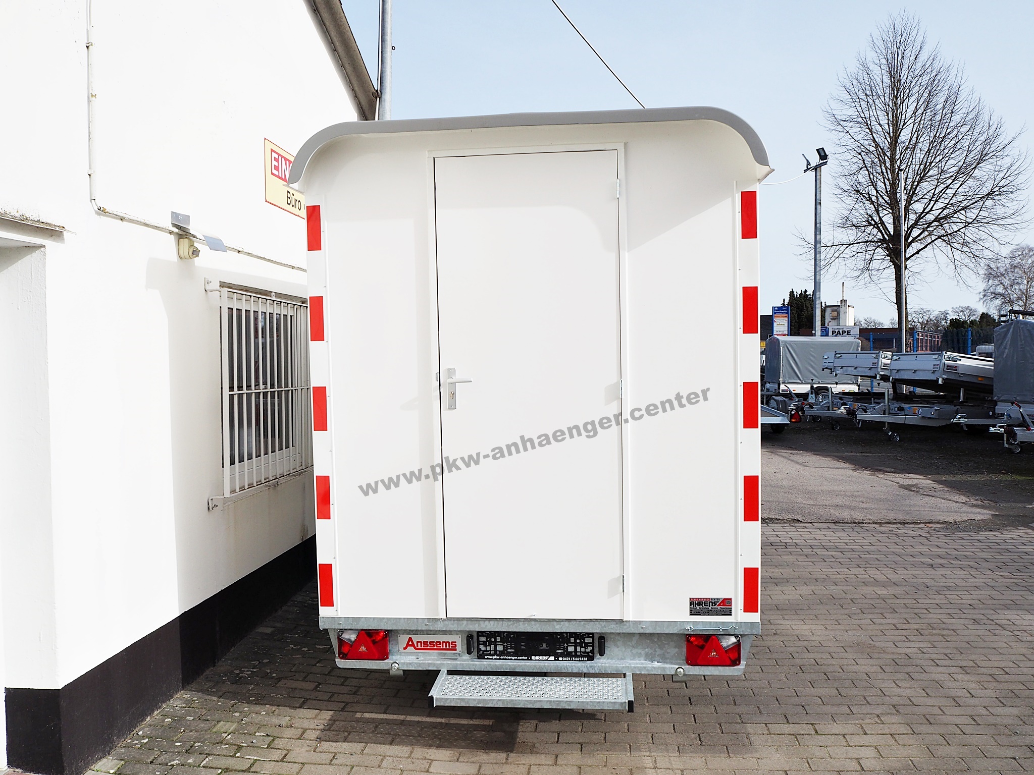 Bauwagen Anssems PTS 1400 390x188cm mit Lagerraum und Toilette