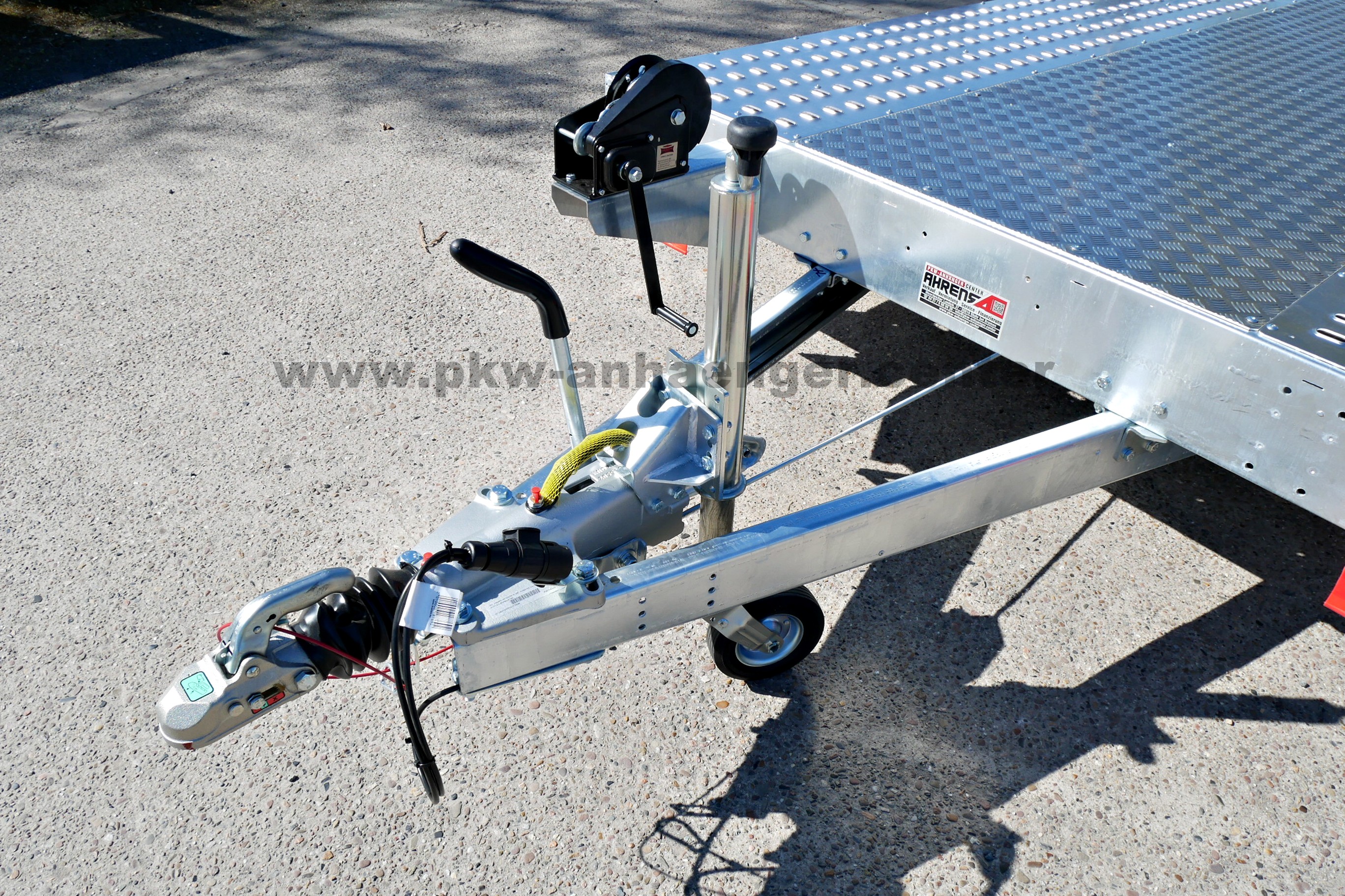 TEMARED CAR DECK 6021/3S 604x215cm 3500kg Autotrailer Aluboden mittig Tridem