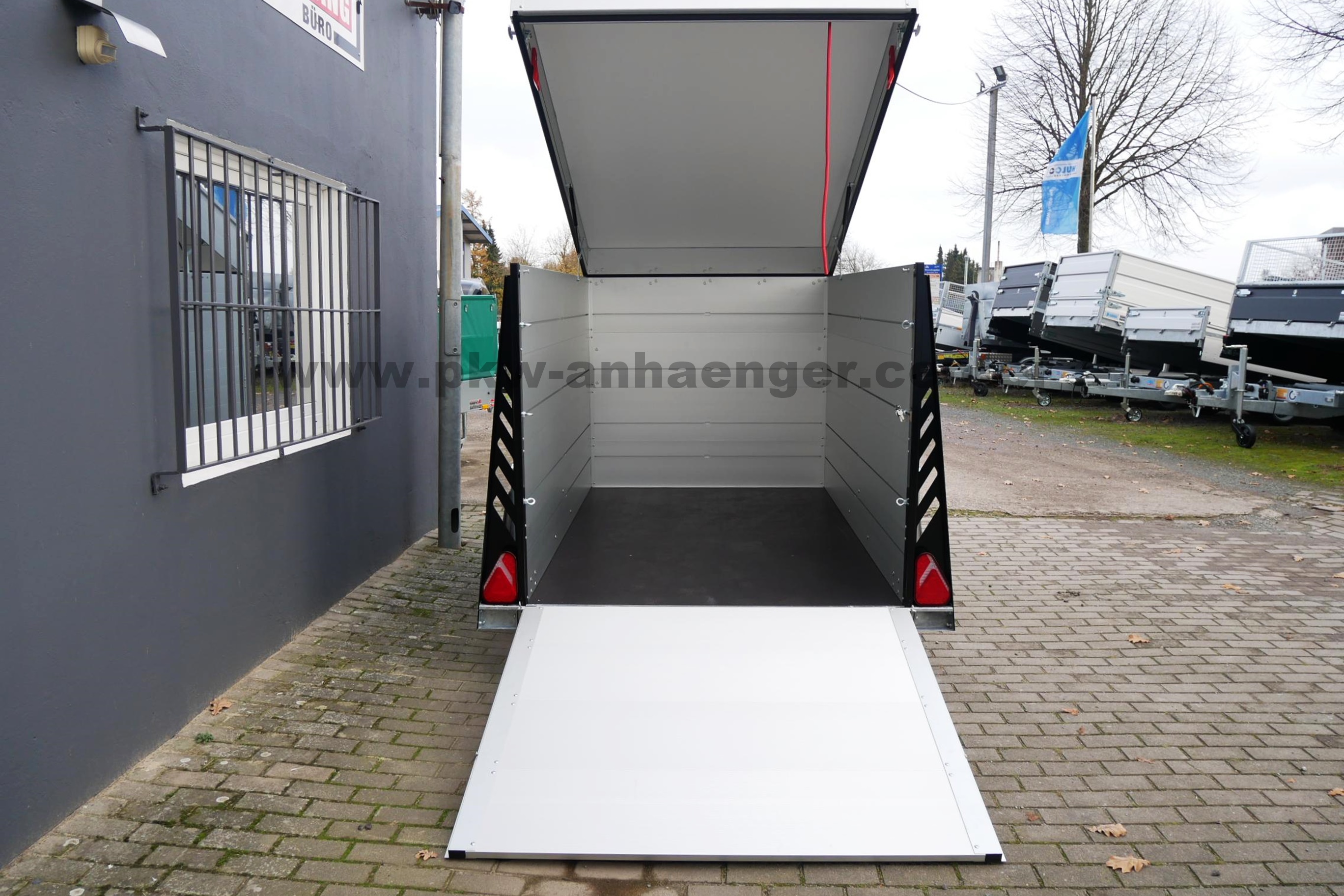 Anssems GTB 1350 251x151x153cm VT3 ULTRA-LOW Deckelanhänger