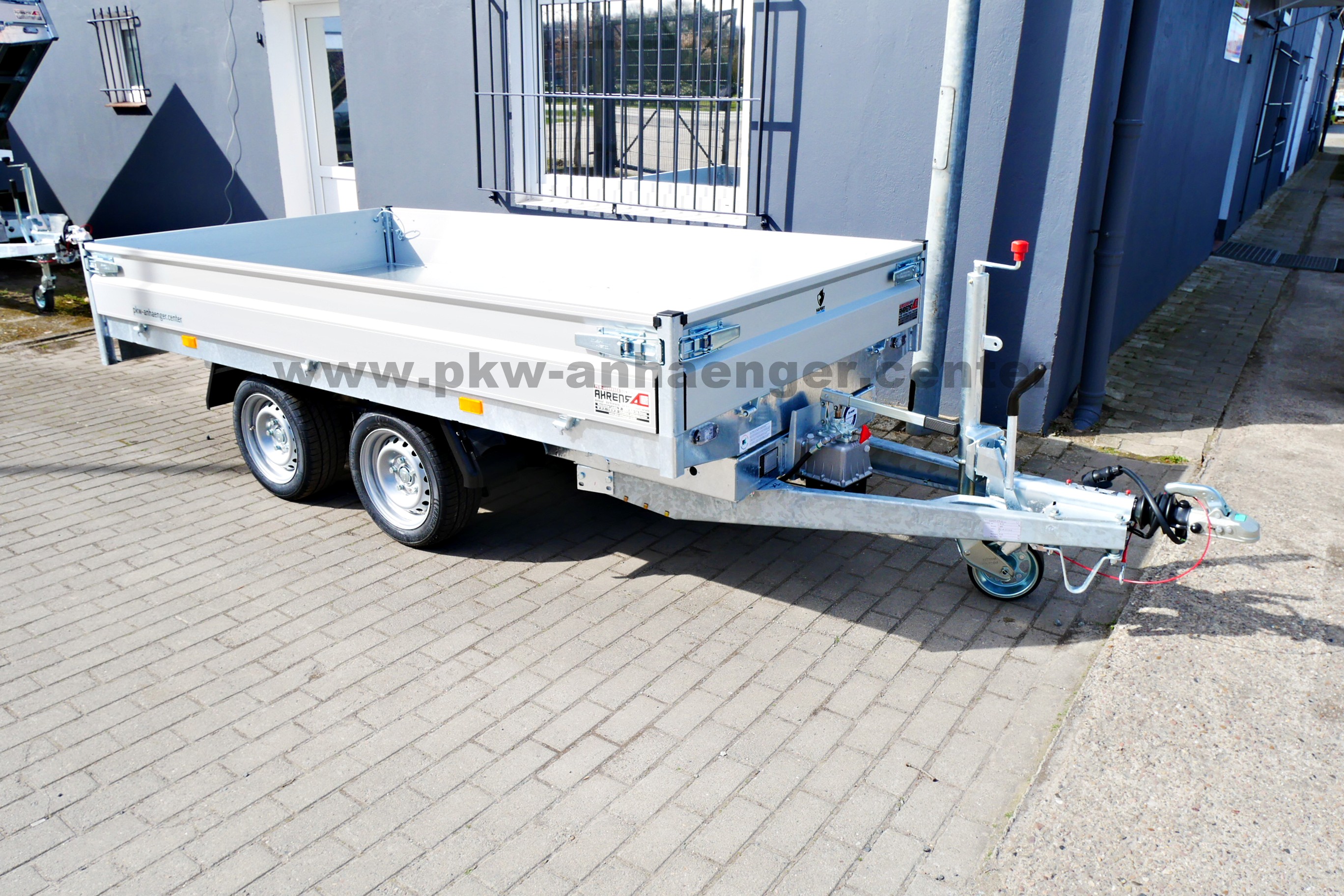 HAPERT COBALT HB2 2700kg 305x160x30cm Heckkipper