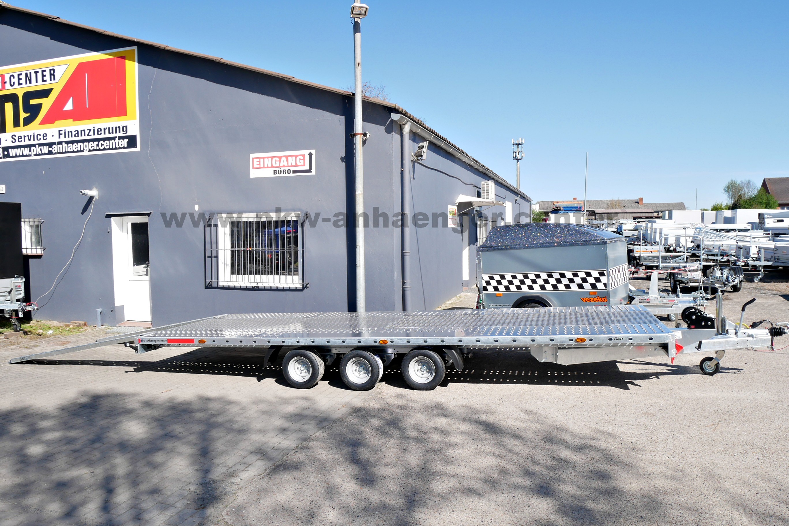 TEMARED CAR DECK 6021/3S 604x215cm 3500kg Autotrailer Aluboden mittig Tridem