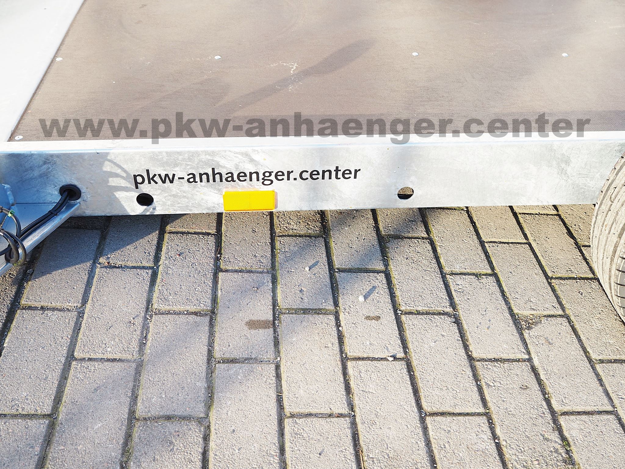 a-VE-750-Husky-Hobby-10