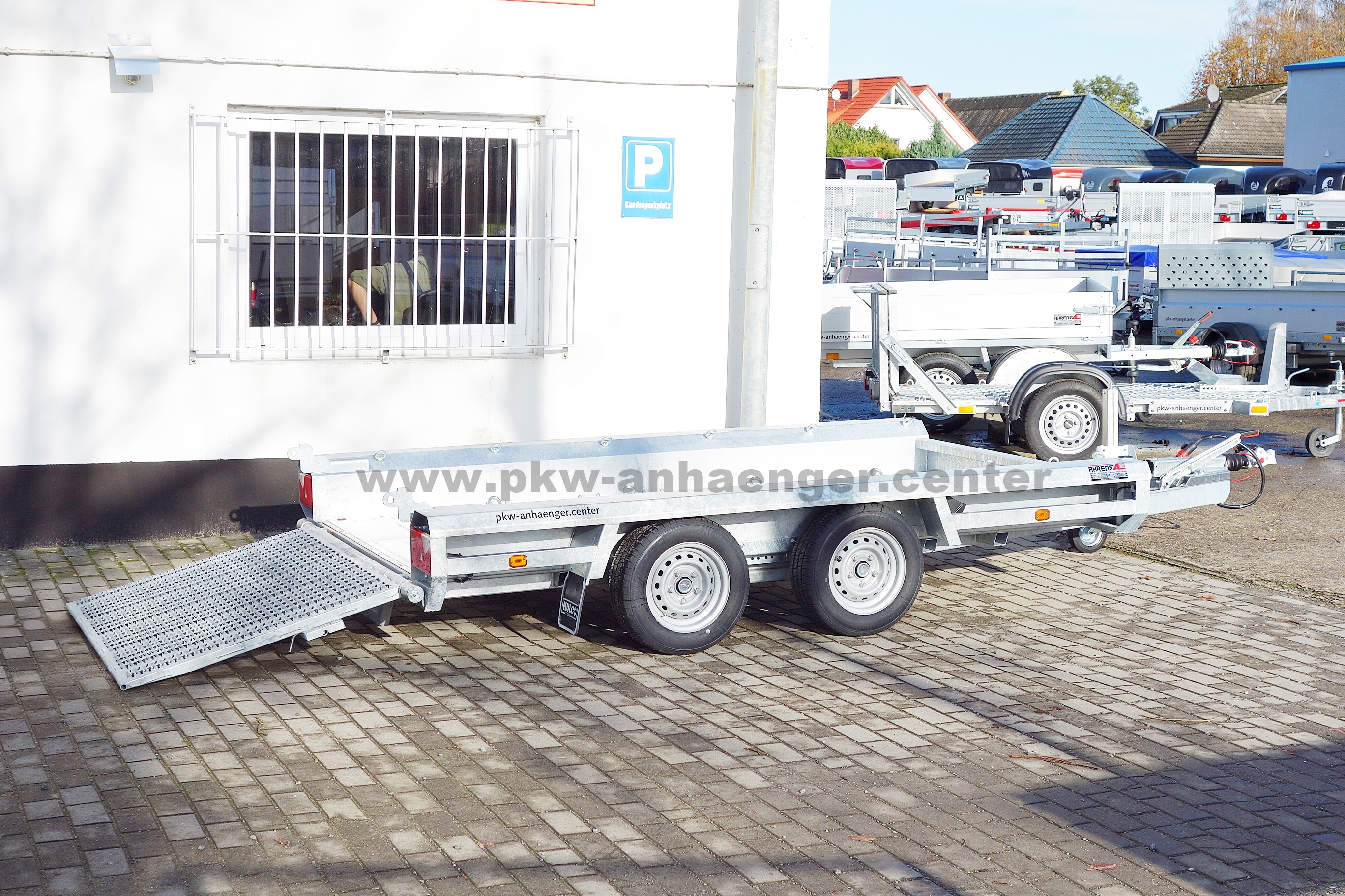 Hulco TERRAX-2 3000.294x150 Baumaschinenanhänger