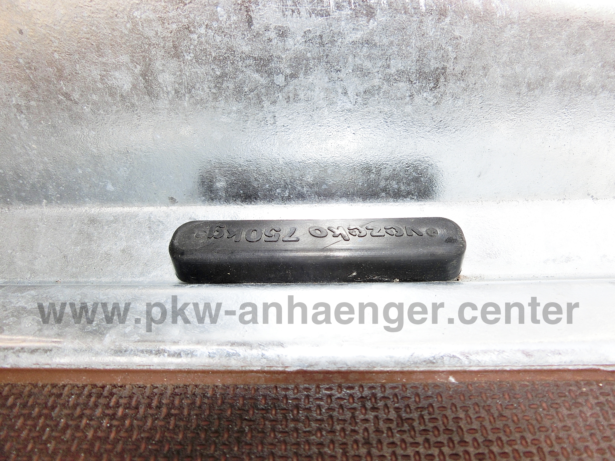 a-001VE-Zurr-se-1-wn1JLLdhx3Lxq1