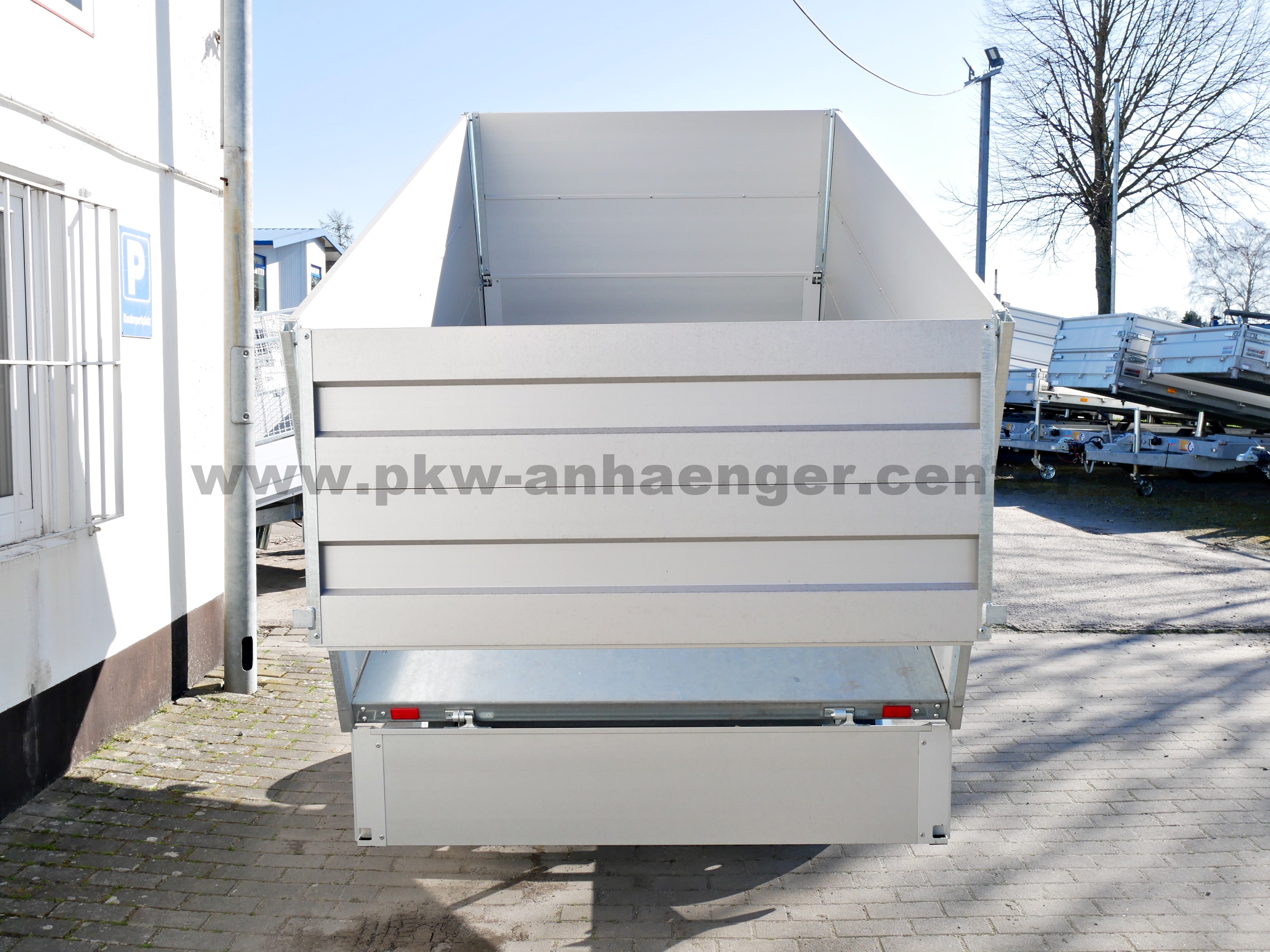aUN-2600-276x150x100-WEB32E-AluAufsatz-5
