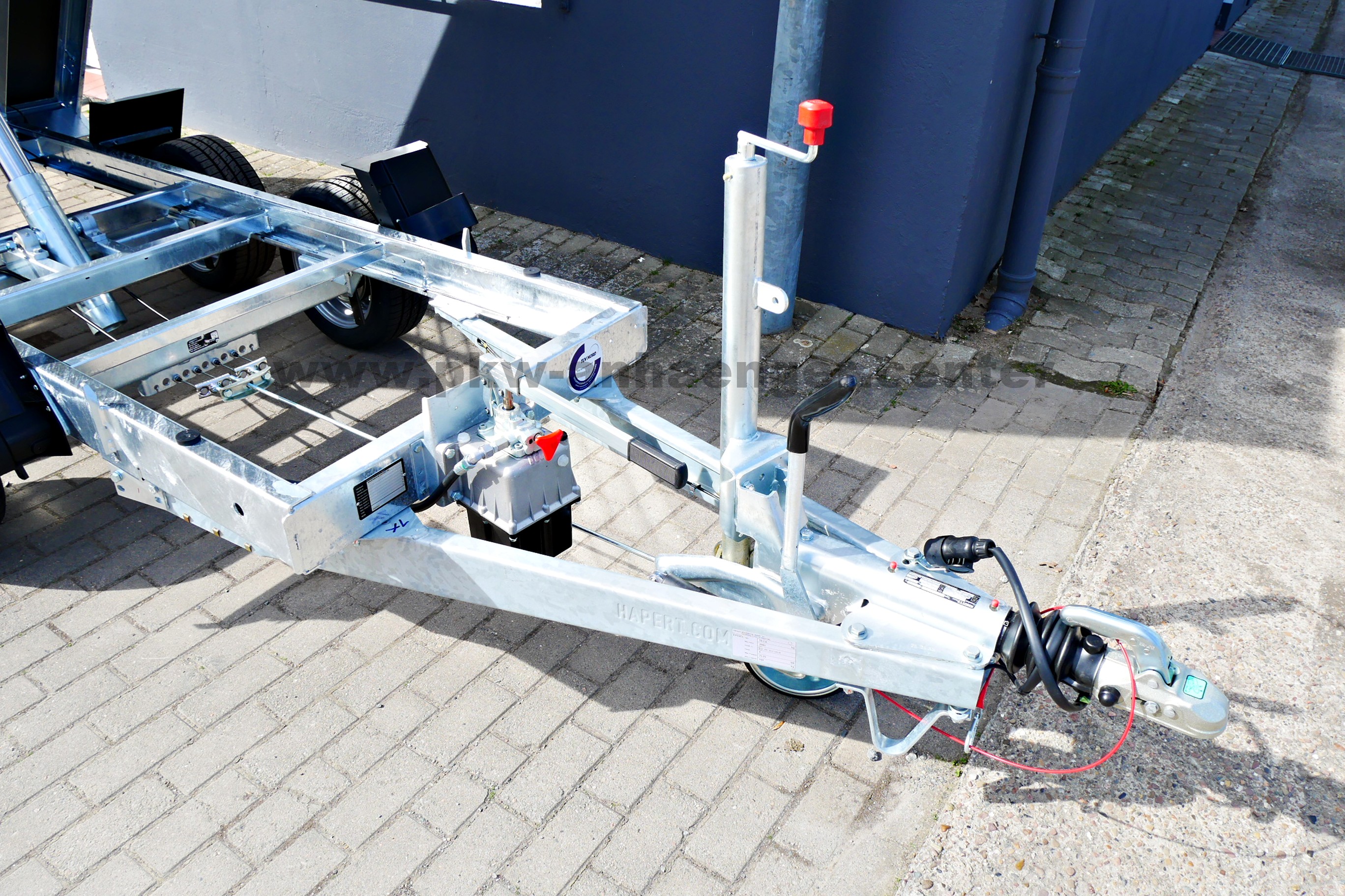 HAPERT COBALT HB2 2700kg 305x160x30cm Heckkipper