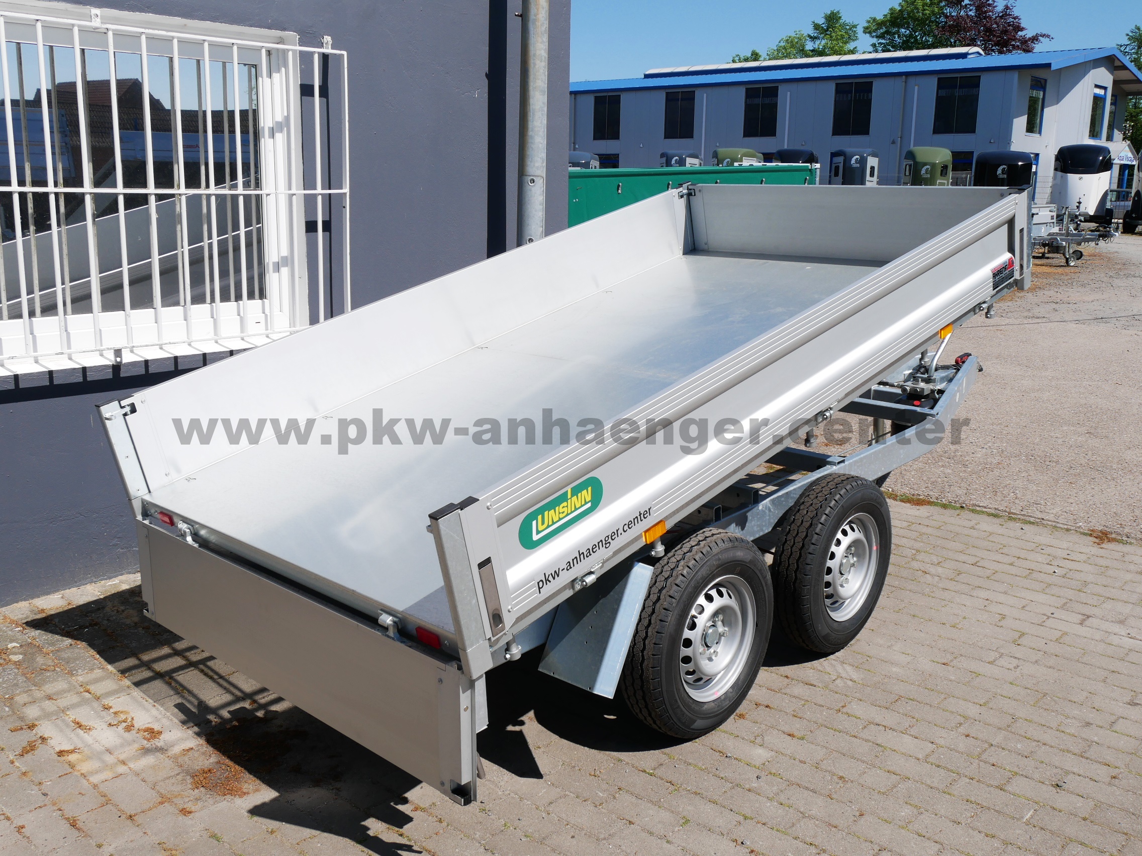 aUN-2600-276x150x30-WEB32-Pumpless-3 UNSINN WEB-HK2715-26-13-E 2600kg 276x150x30cm Rückwärtskipper E-Hydraulik