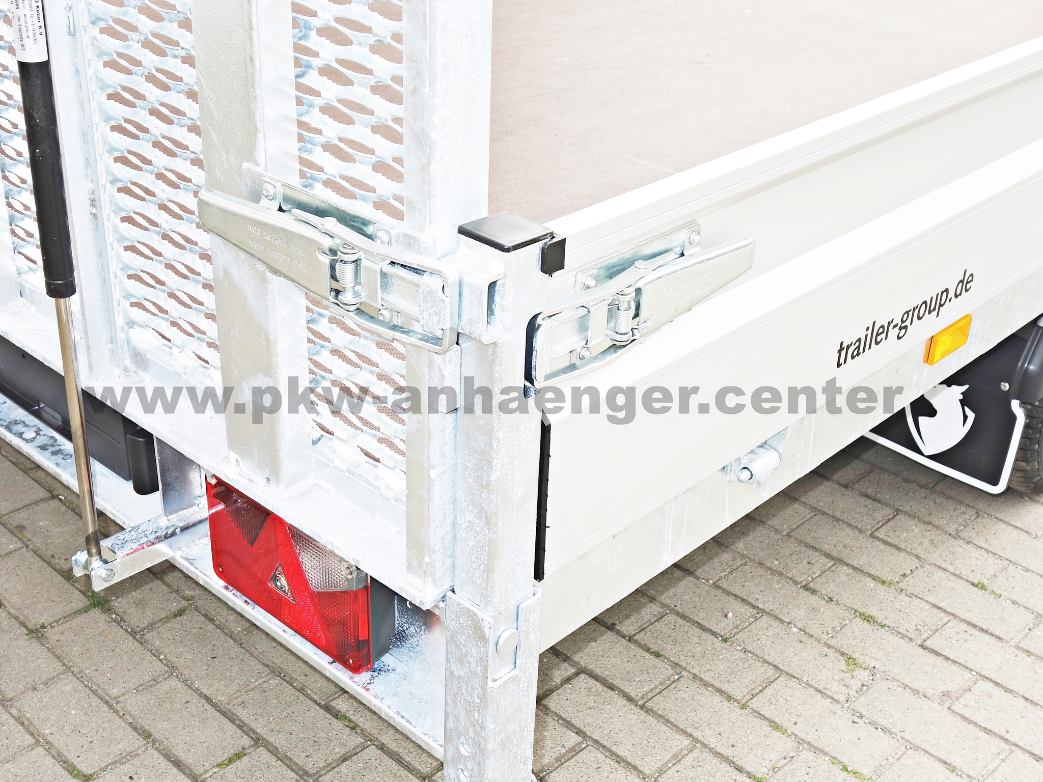 Hapert INDIGO HT2 2700kg 405x200x30cm Baumschienentransporter ankippbar Hochlader