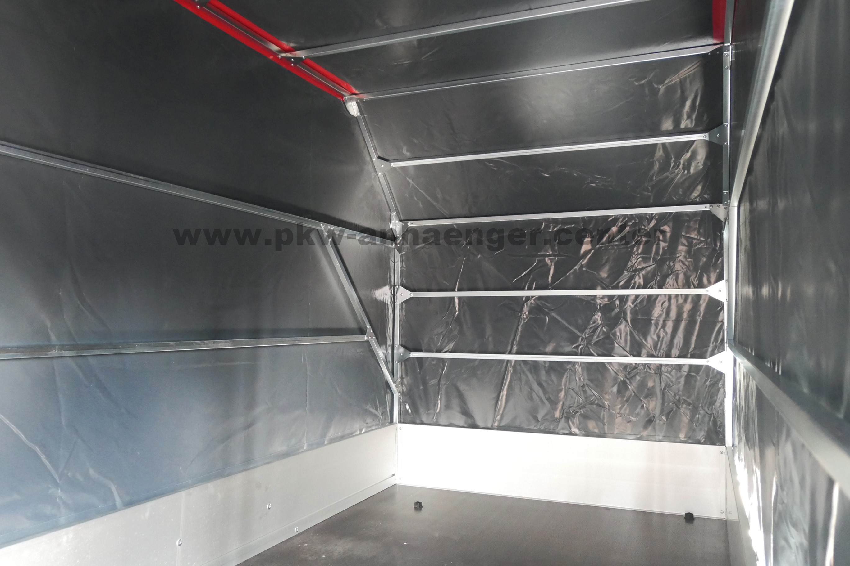 Anssems GTT 2000 301x151x180cm Planenanhänger Windschräge Tandem