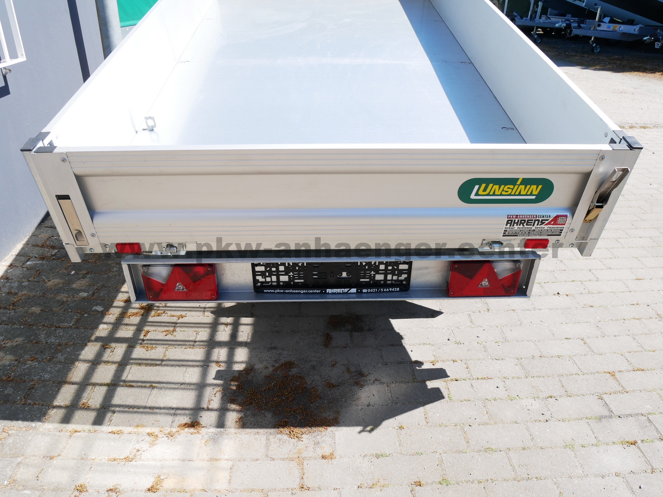 aUN-2600-276x150x30-WEB32-Pumpless-5
