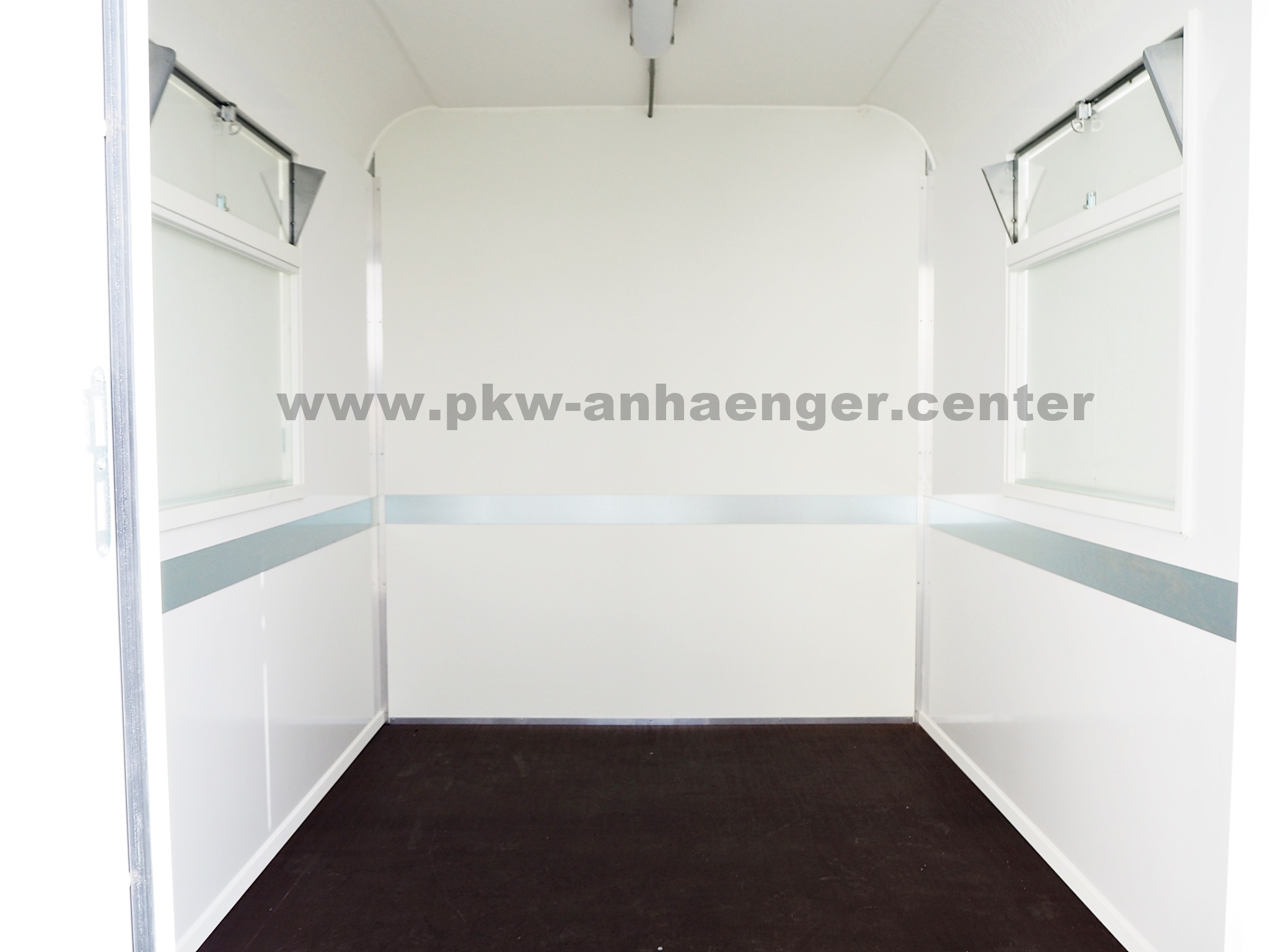 Bauwagen Anssems PTS 1400 390x188cm mit Lagerraum und Toilette