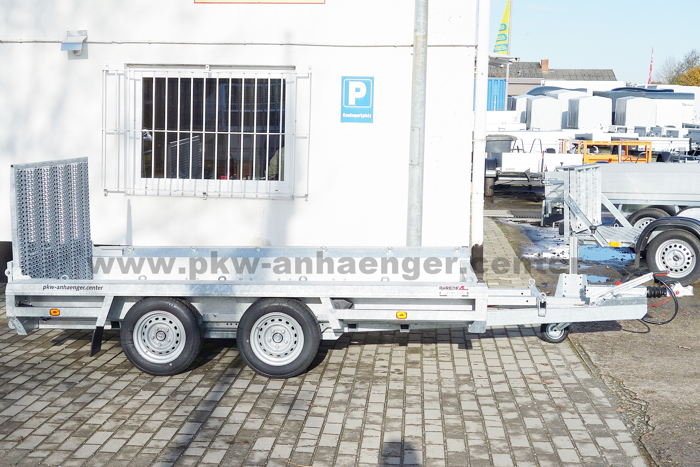 Hulco TERRAX-2 3000.294x150 Baumaschinenanhänger