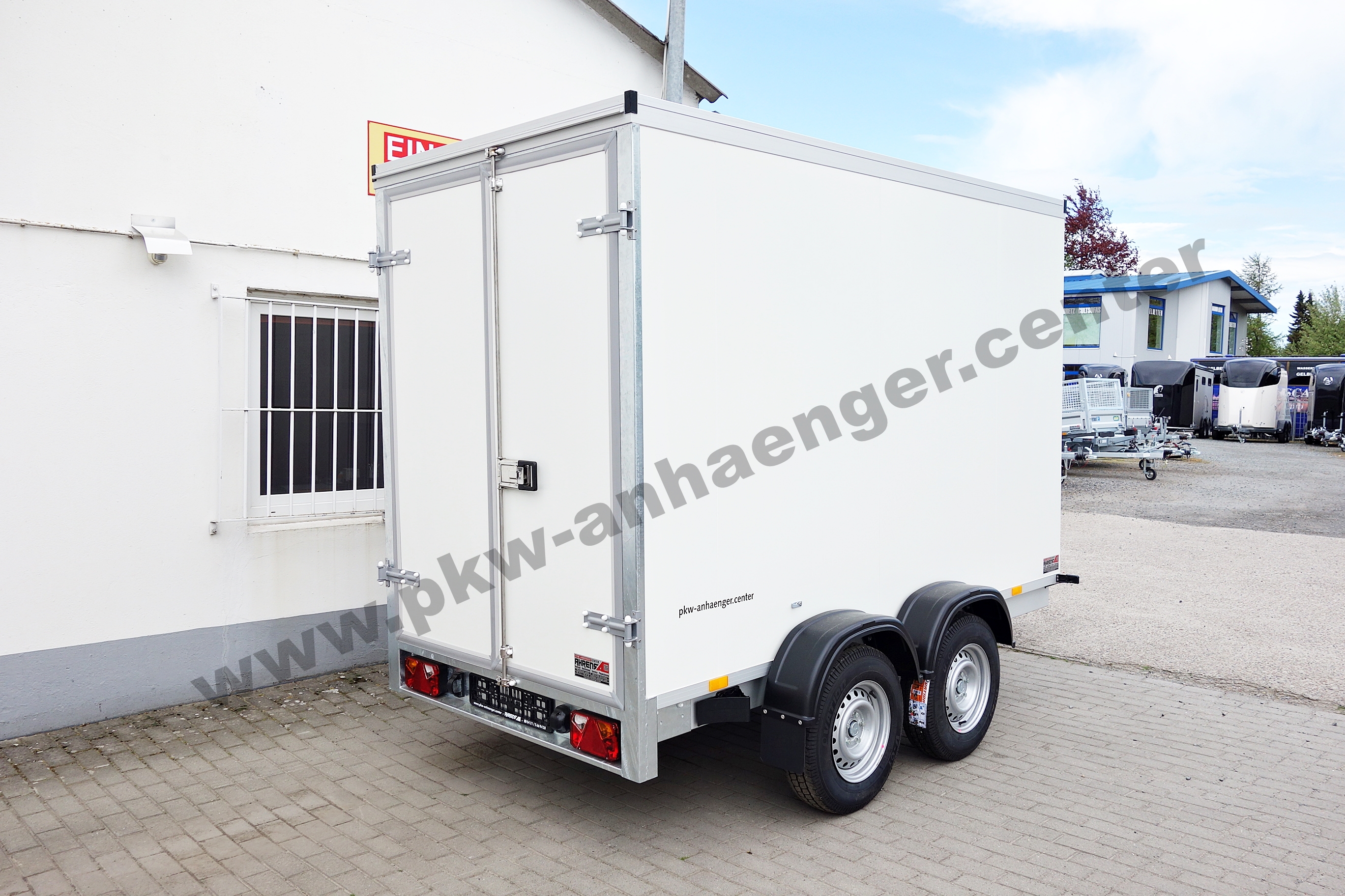 Vezeko 2700kg 299x146x193cm Kühlanhänger +6°c