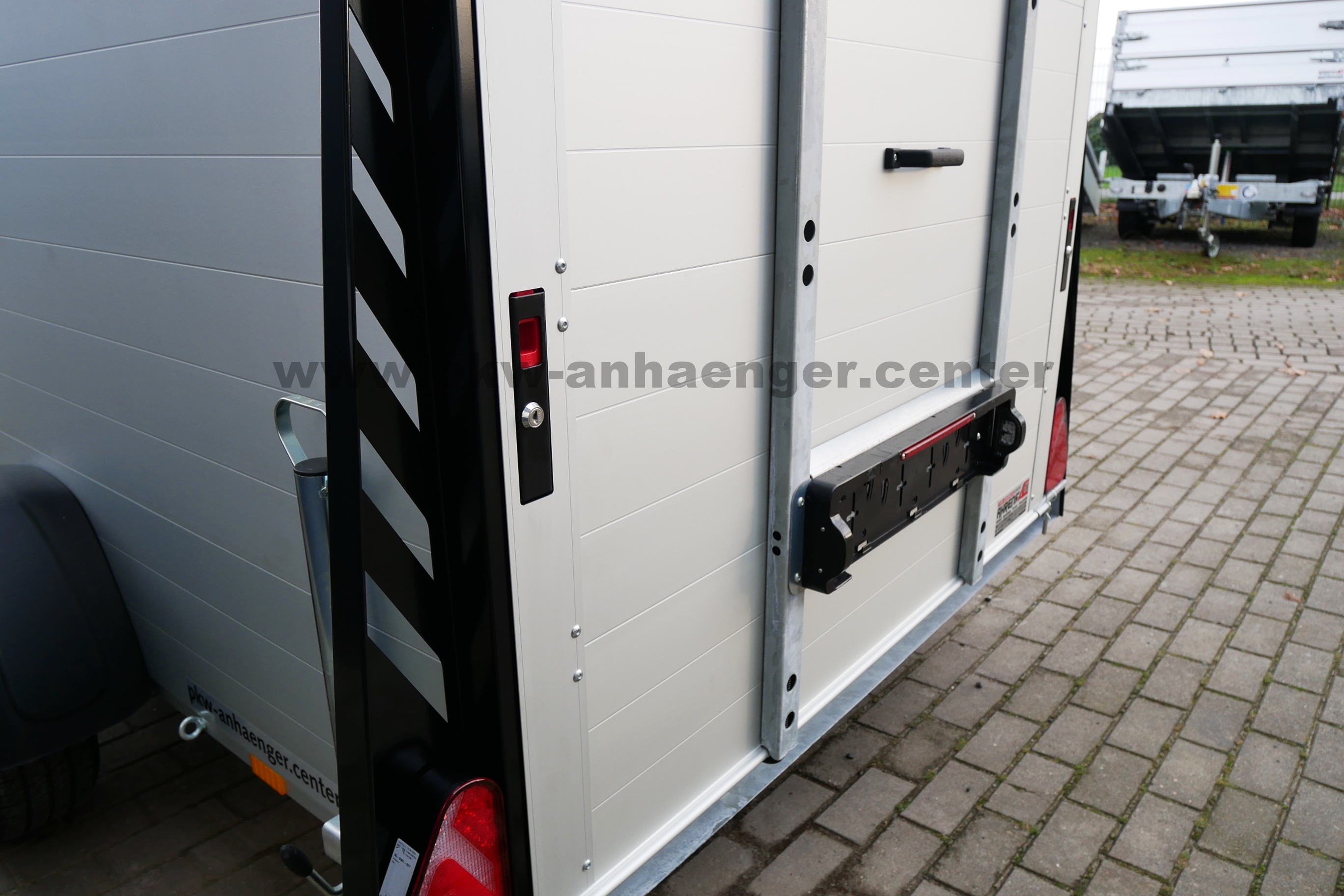 Anssems GTB 1350 251x151x153cm VT3 ULTRA-LOW Deckelanhänger