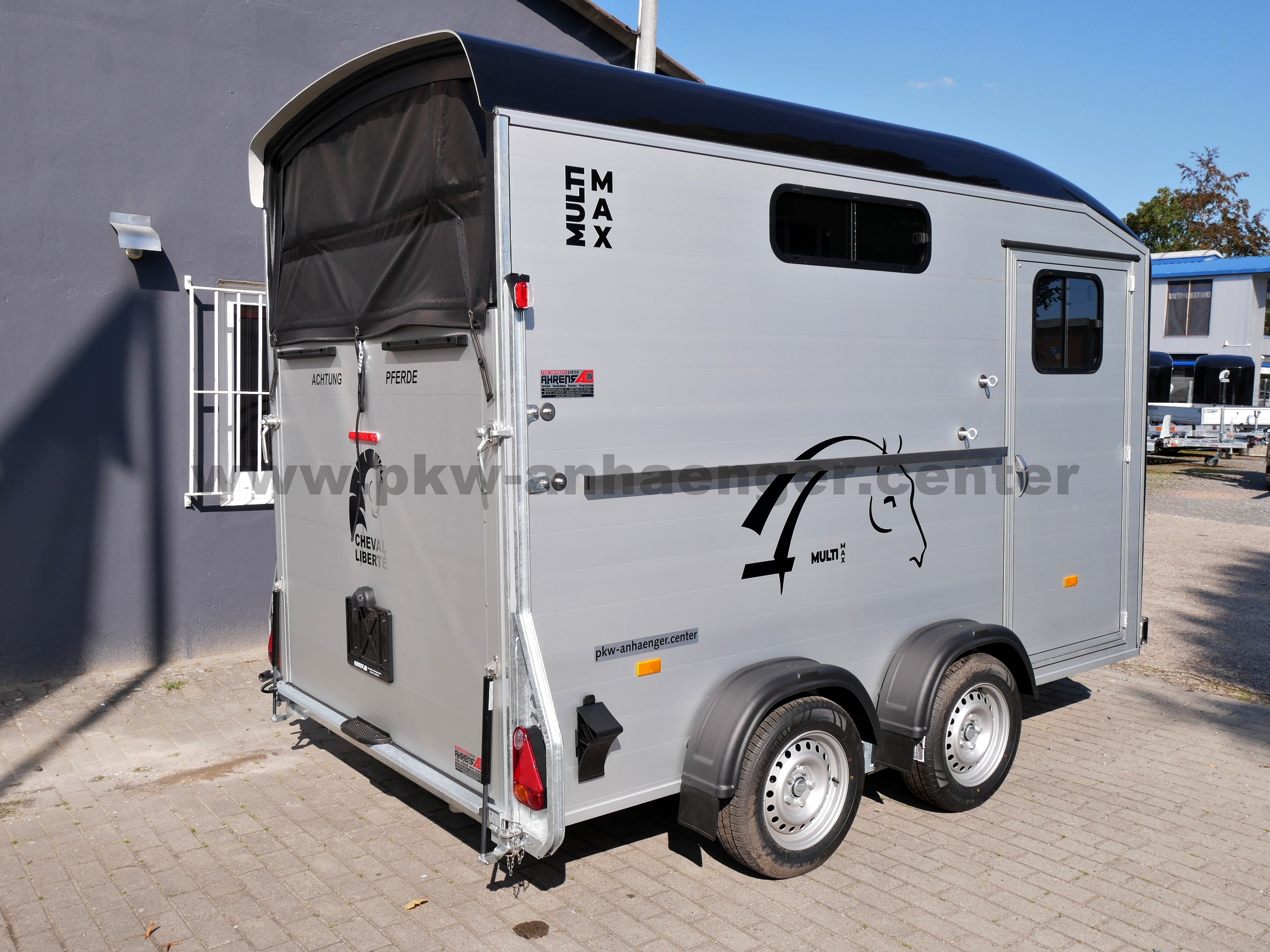 aCH-Multimax-SK-von-aussen-3