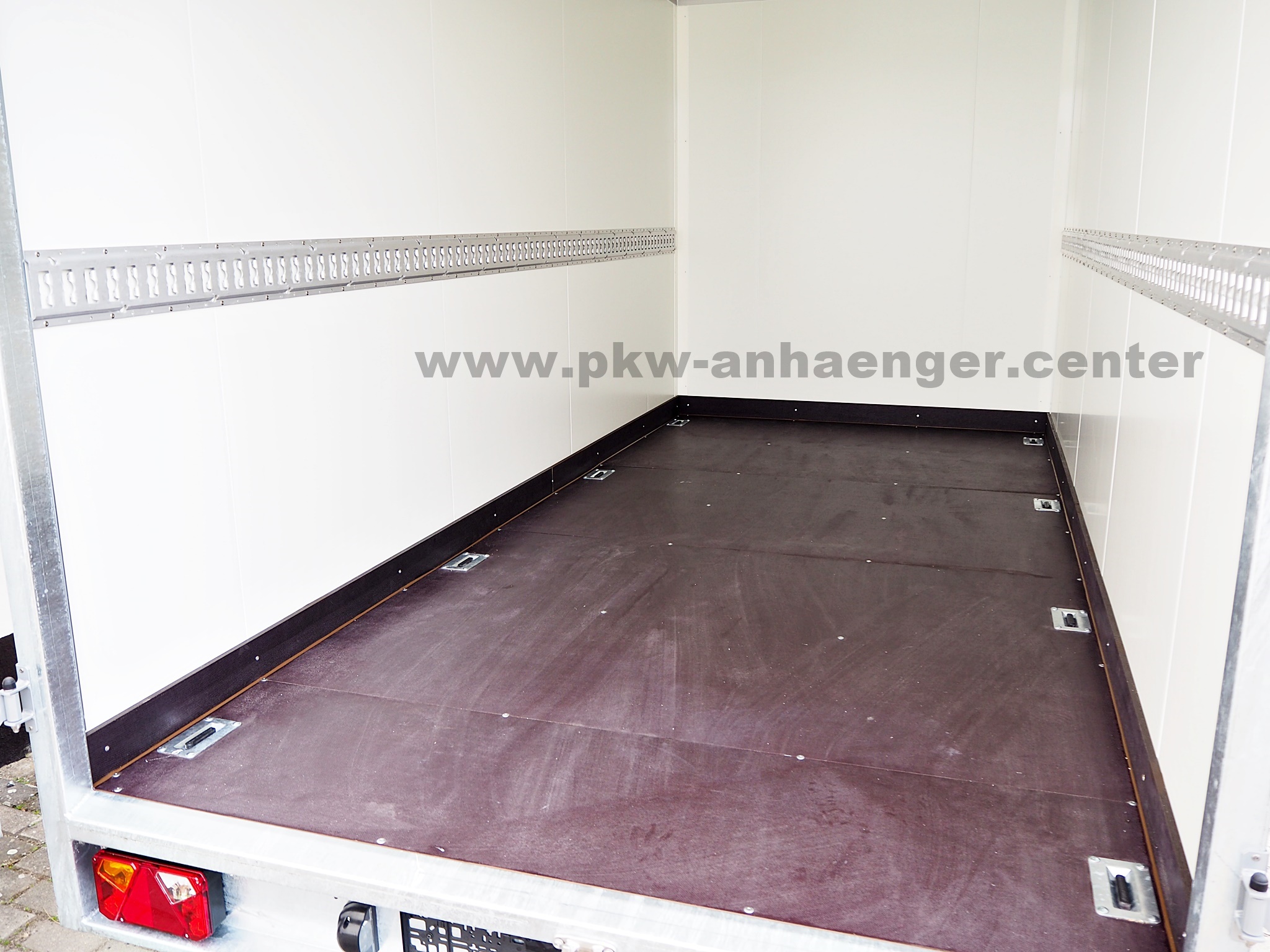 Vezeko 2700kg 405x184x205cm Kofferanhänger Sandwich 30mm