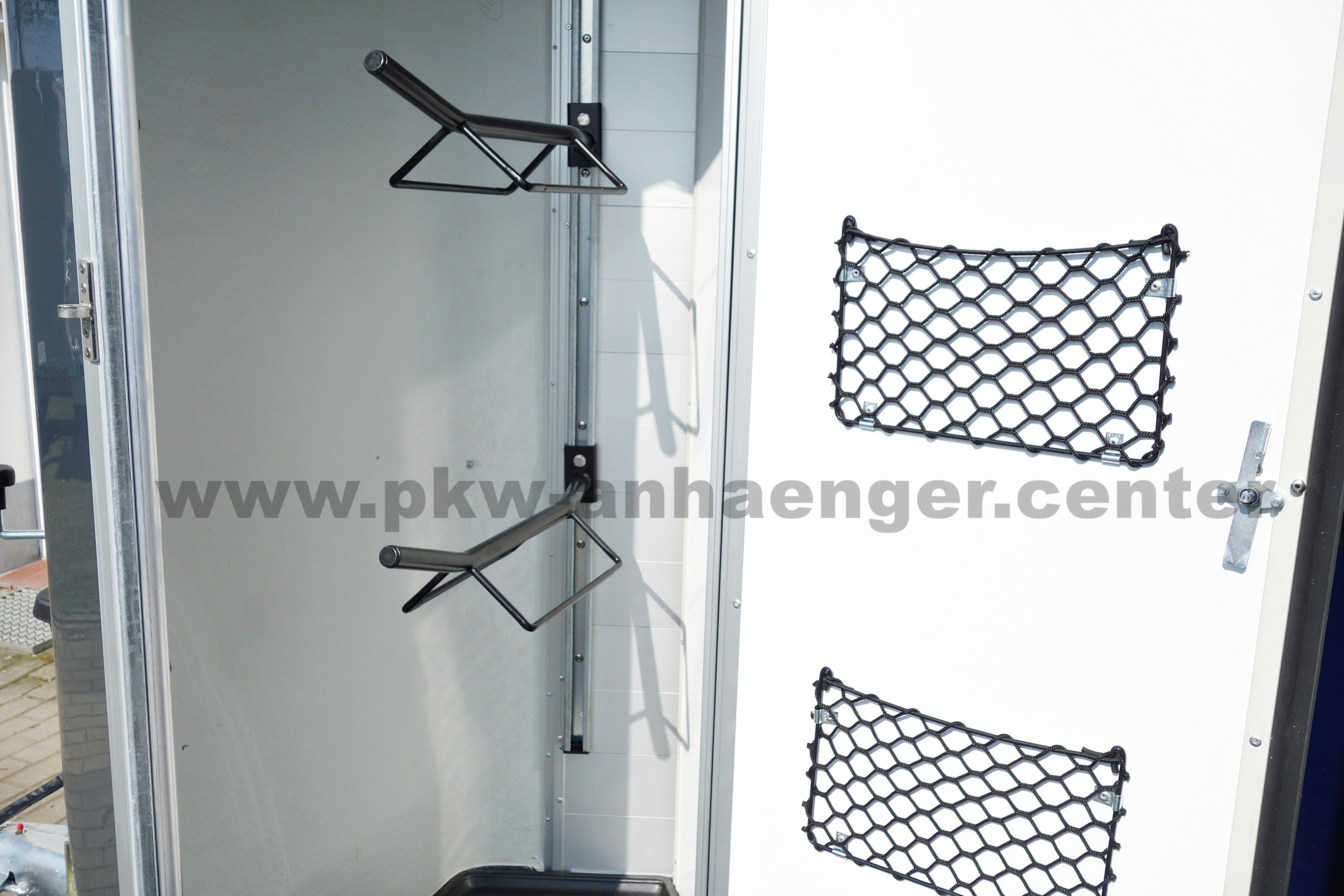 a-CH-Touring-Country-SK-dklgrau-8