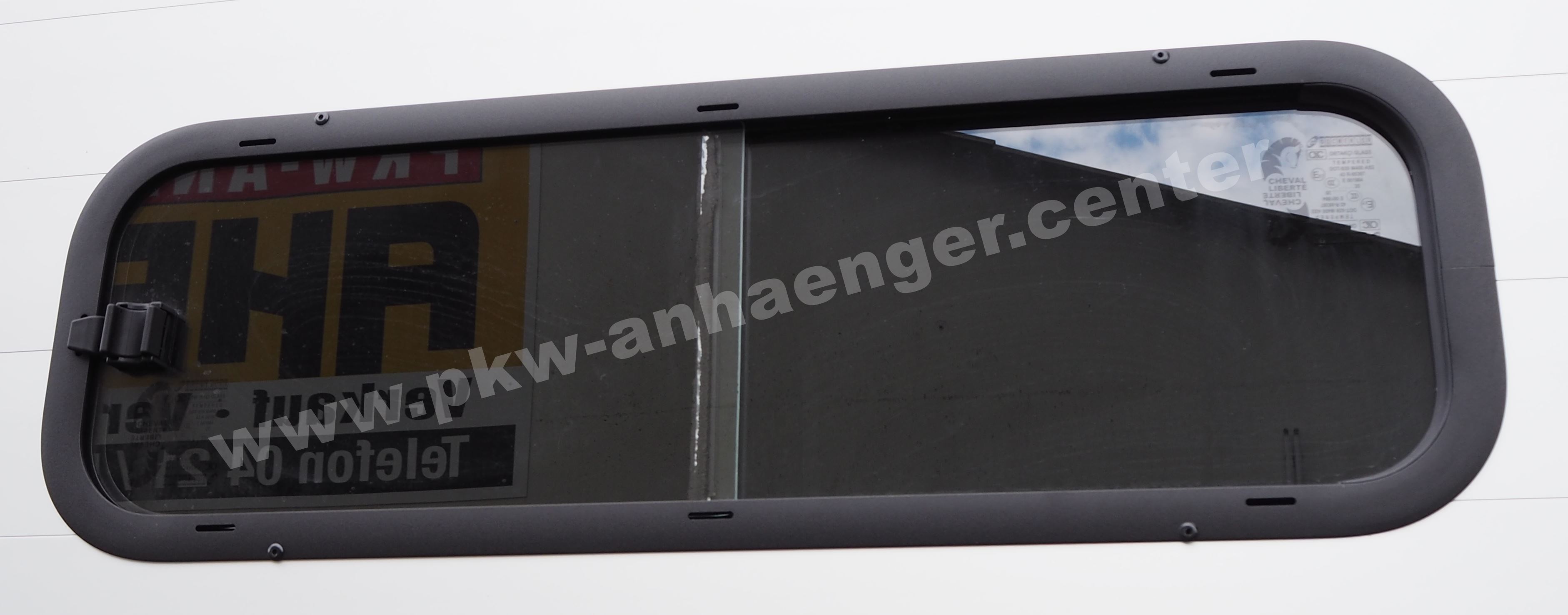 Seitenfenster links für Cheval Liberte Touring und MAX-Modelle Pferdeanhänger