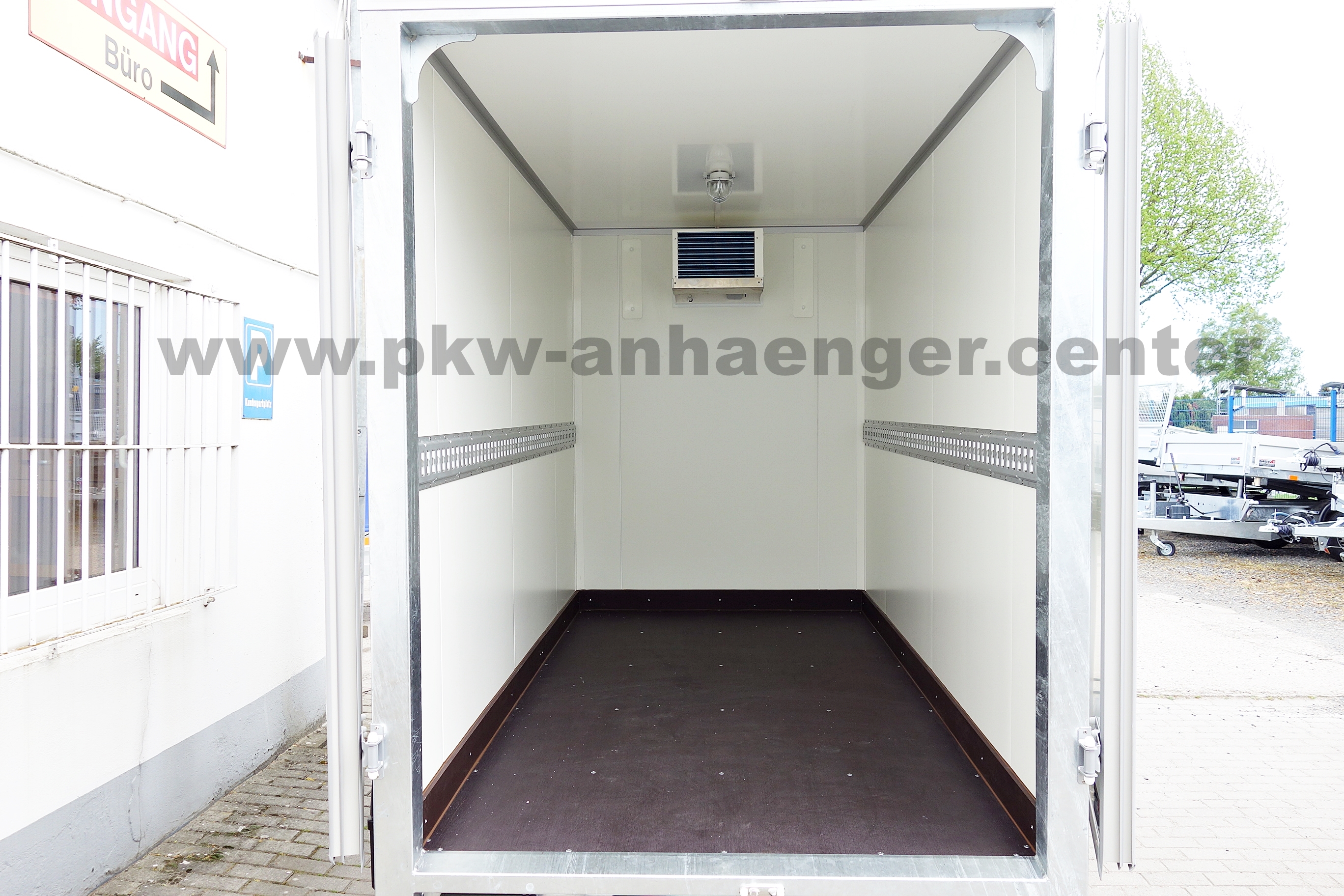 Vezeko 2700kg 299x146x193cm Kühlanhänger +6°c