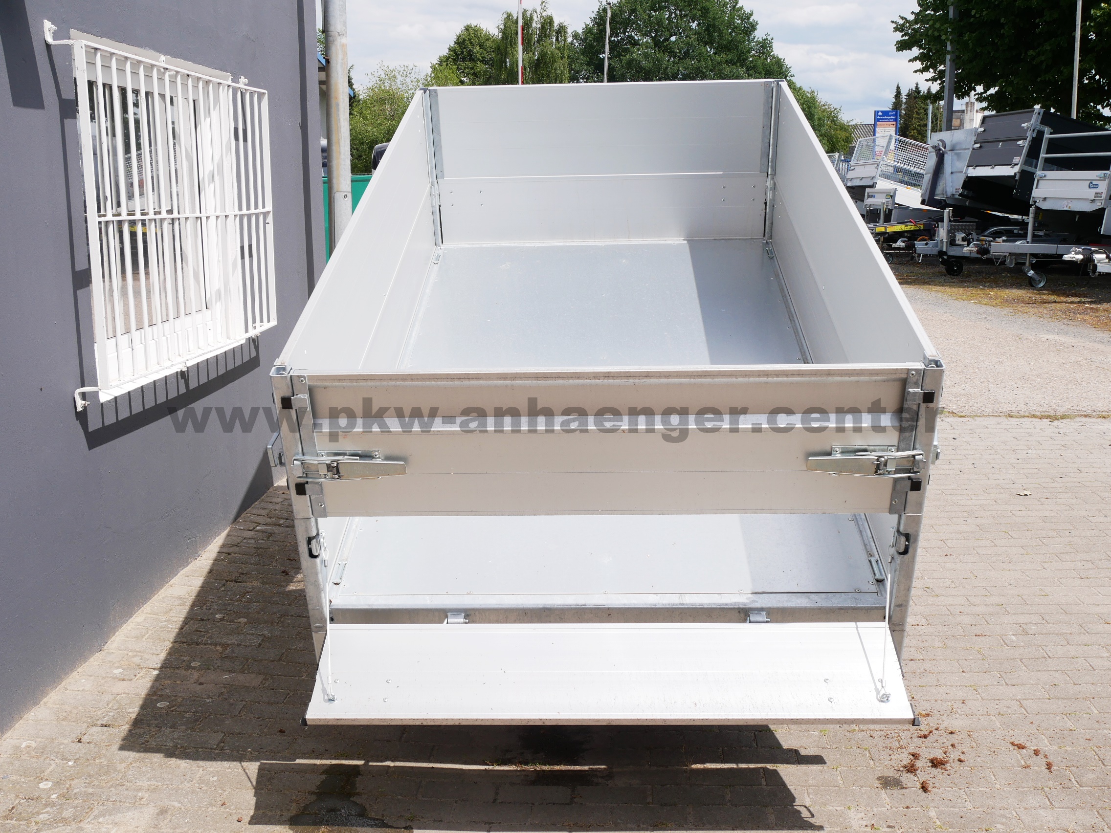 HAPERT COBALT HB1 1500kg 260x150x70cm Rückwärtskipper mit Bordwandaufsatz