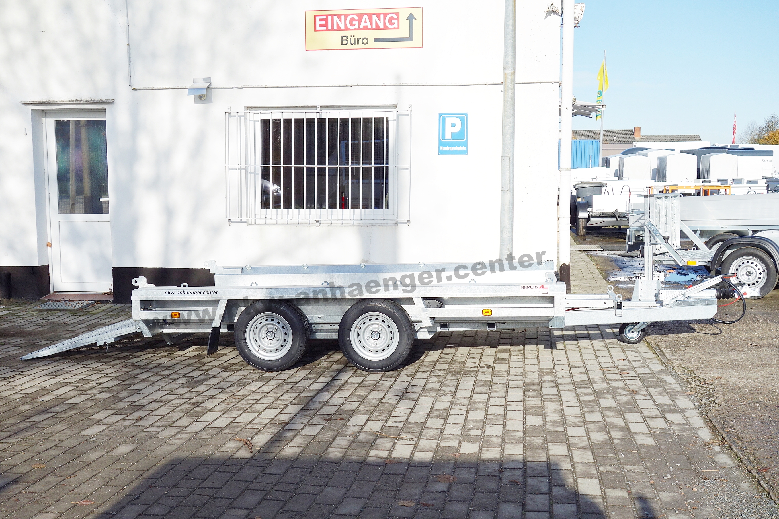 Hulco TERRAX-2 3000.294x150 Baumaschinenanhänger