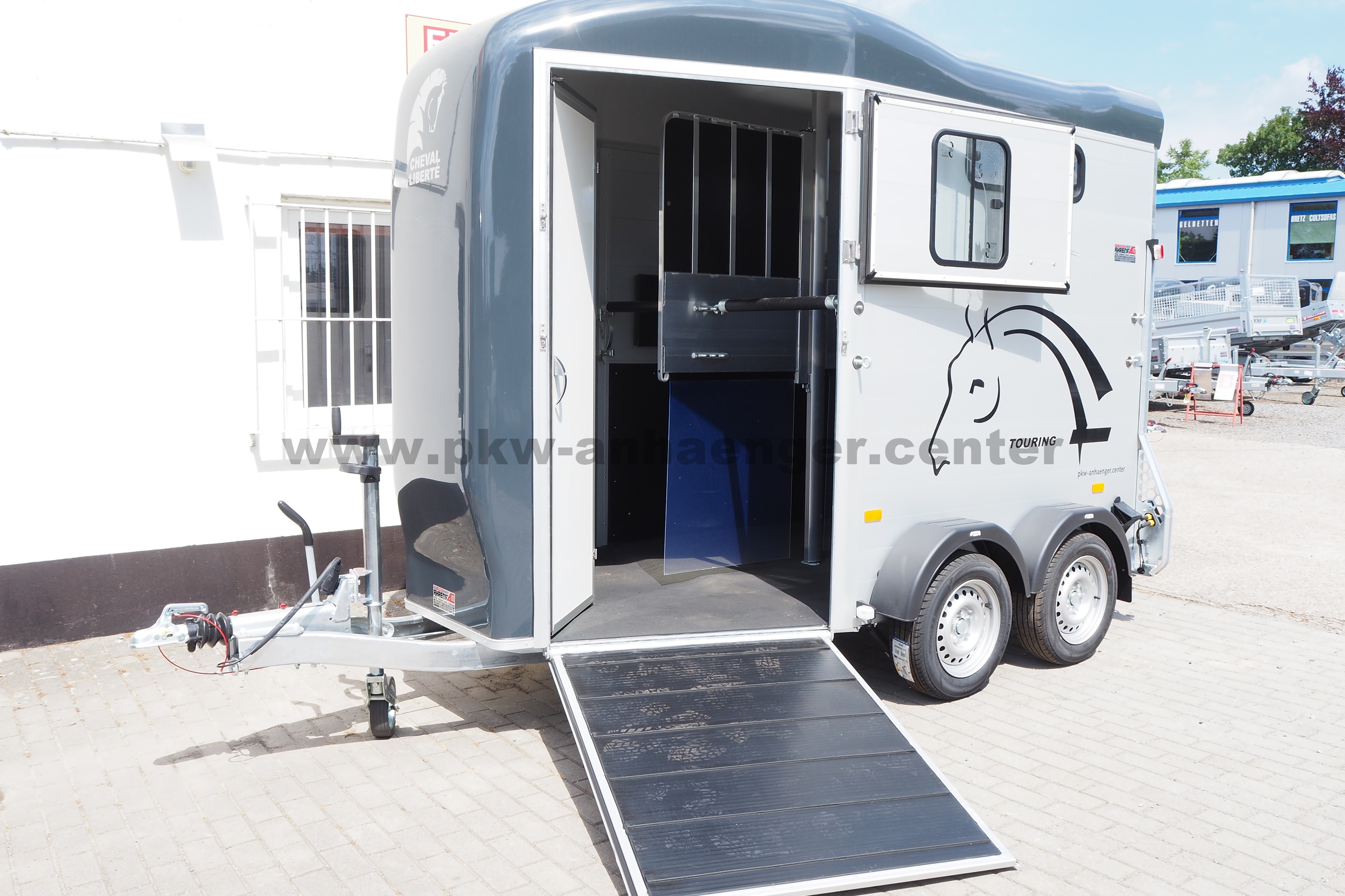 aCH-Touring-CSK-dklgrau-1