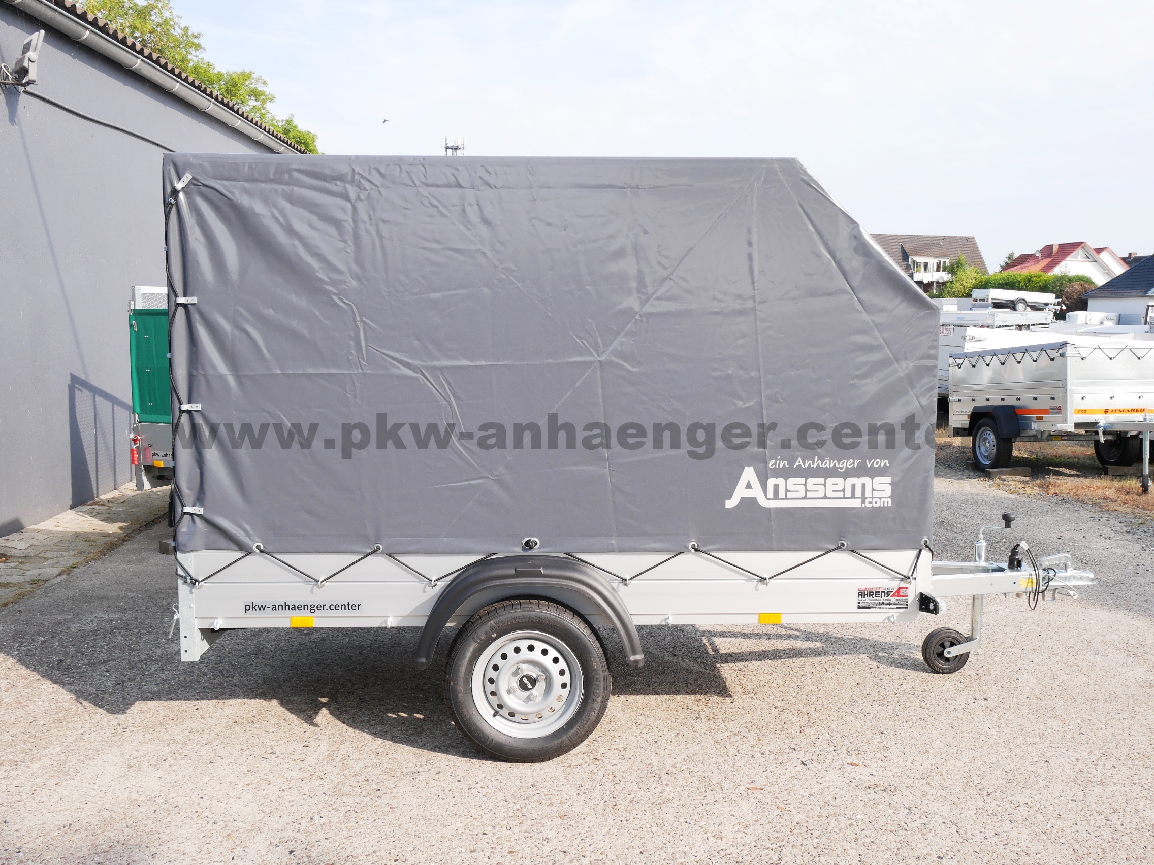 Anssems GT 750 251x126x150cm Planenanhänger mit Windschräge