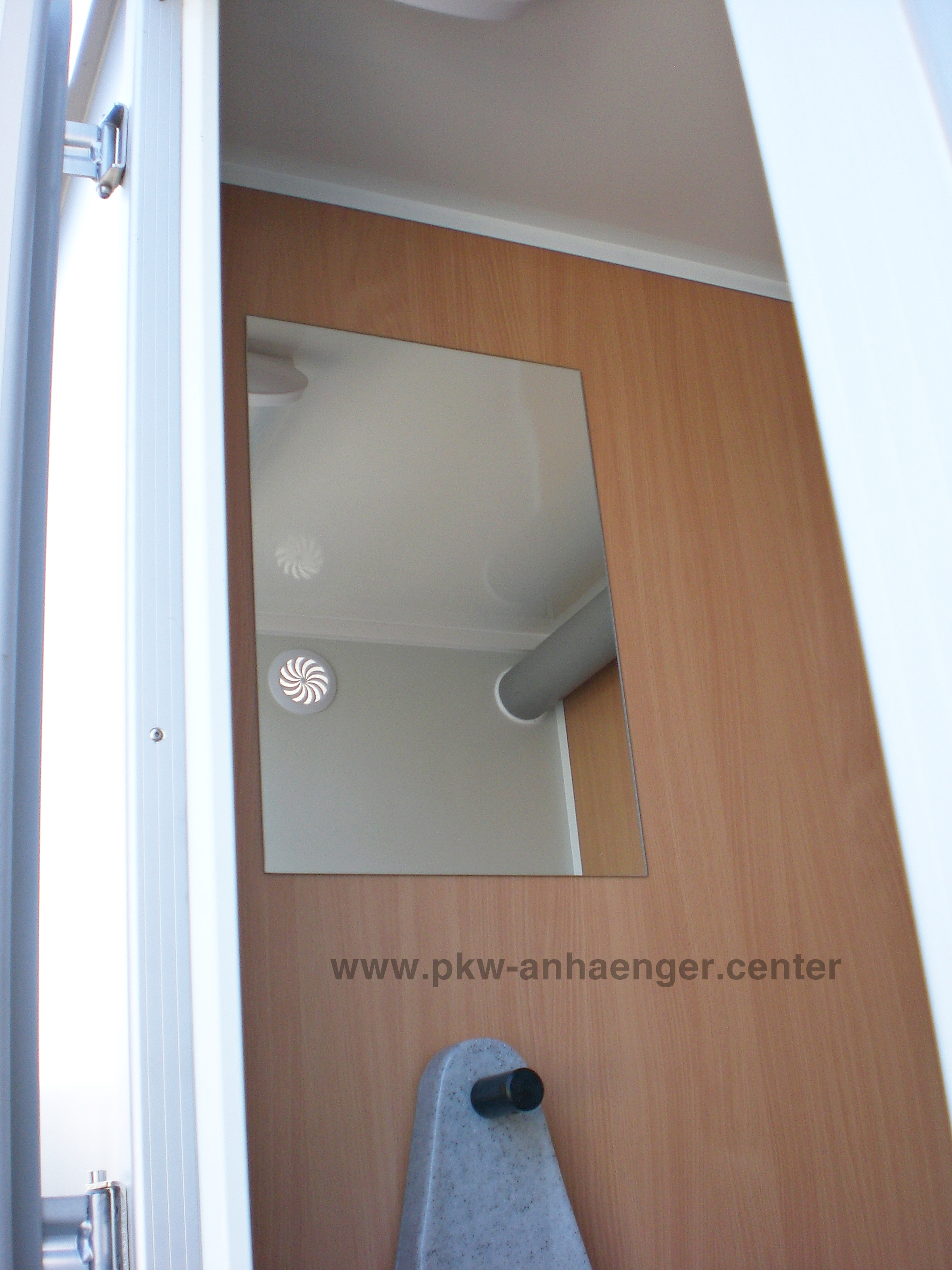 a-Mobi-3201-13-wTNpexOif7t1ok