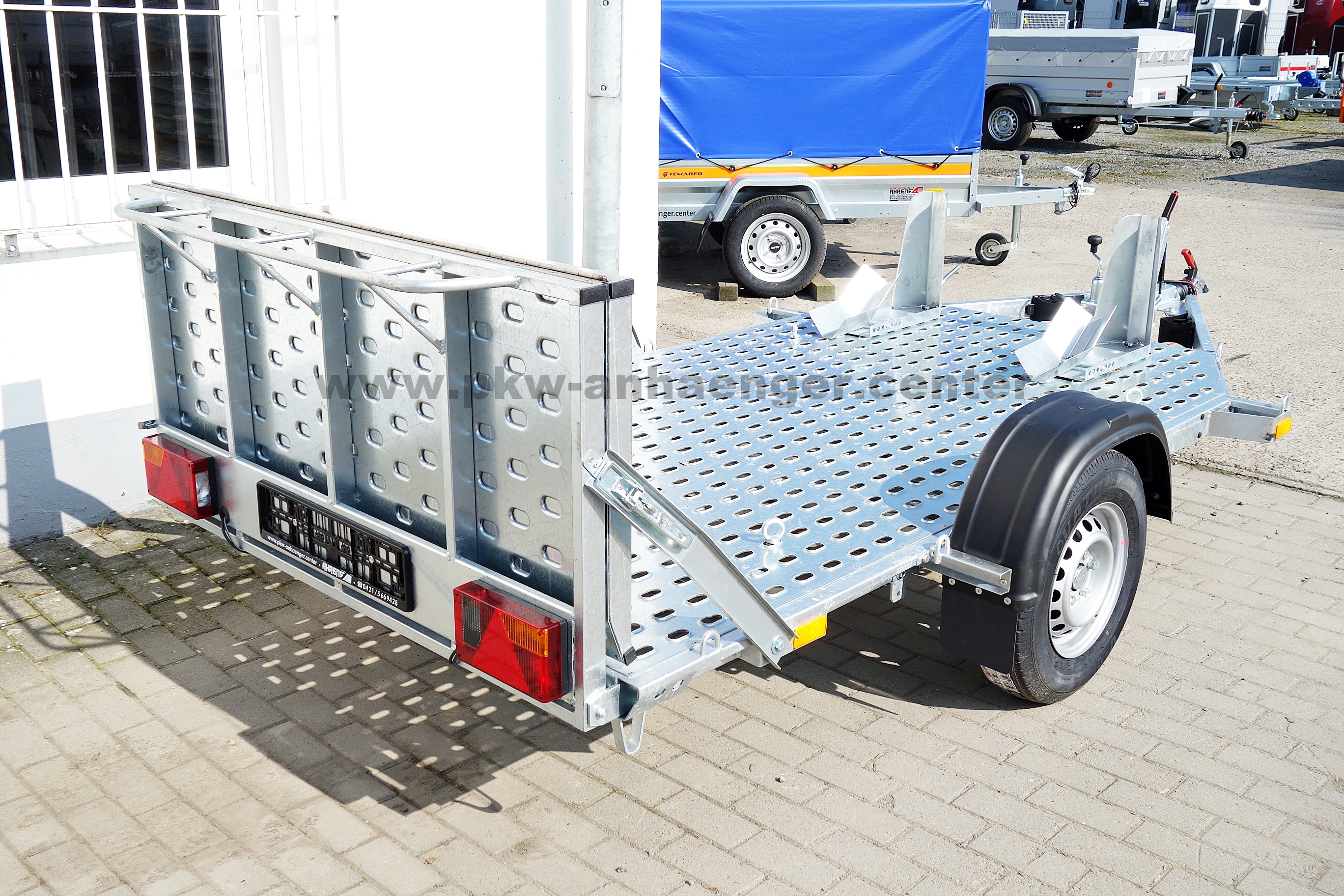 a-VE-Motovan-B13-3