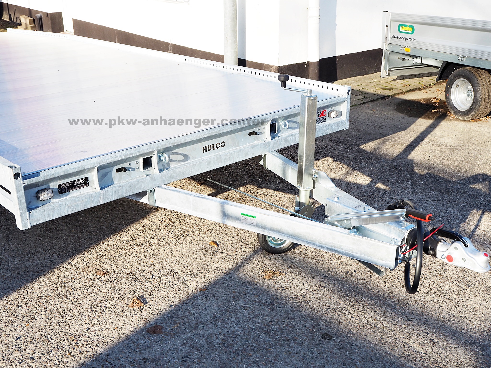 Hulco CARAX-2 3000kg 540x207 Autotrailer Multitransporter mit Aluboden