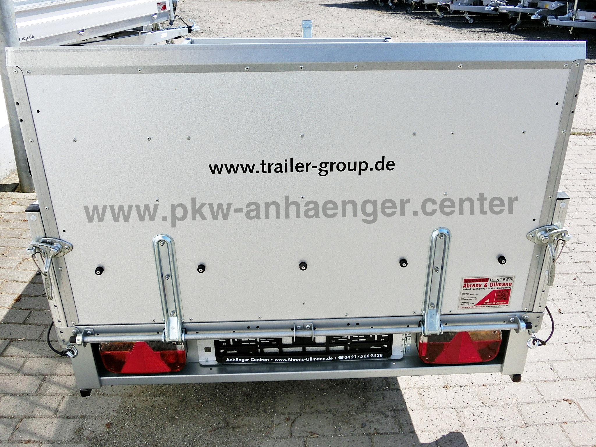 Pkwanhänger STEMA REX25 ankippbar 750kg 251x128x35cm