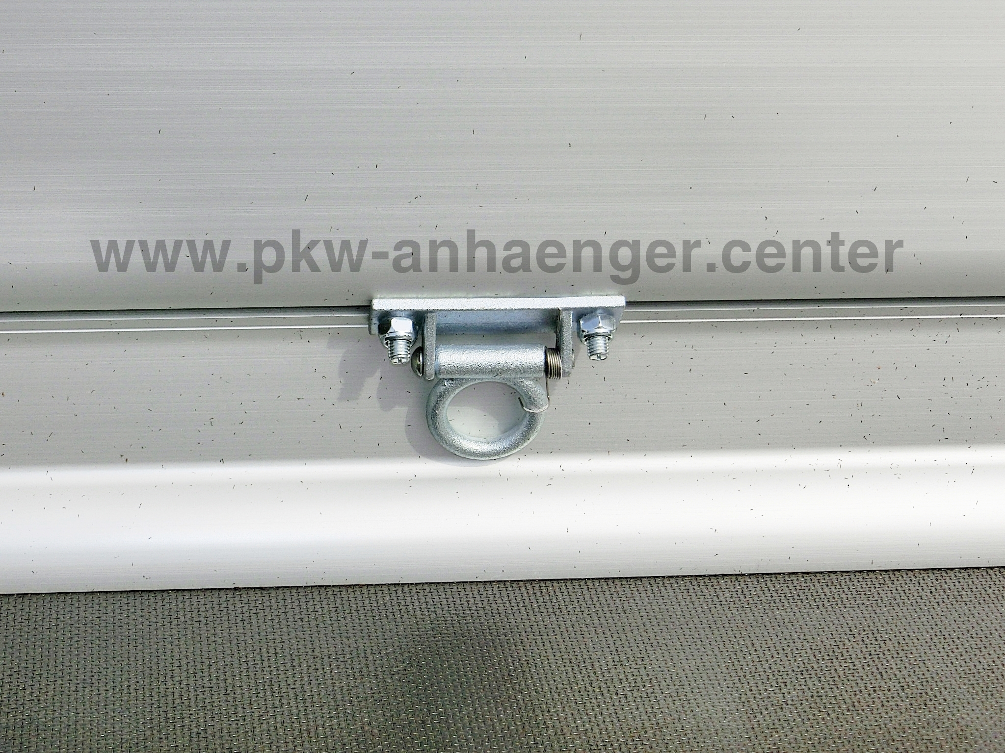 a-UN-1000-210x110x35-100kmh-Klappe-vorn-6-wWaRUBZaCj0Fse