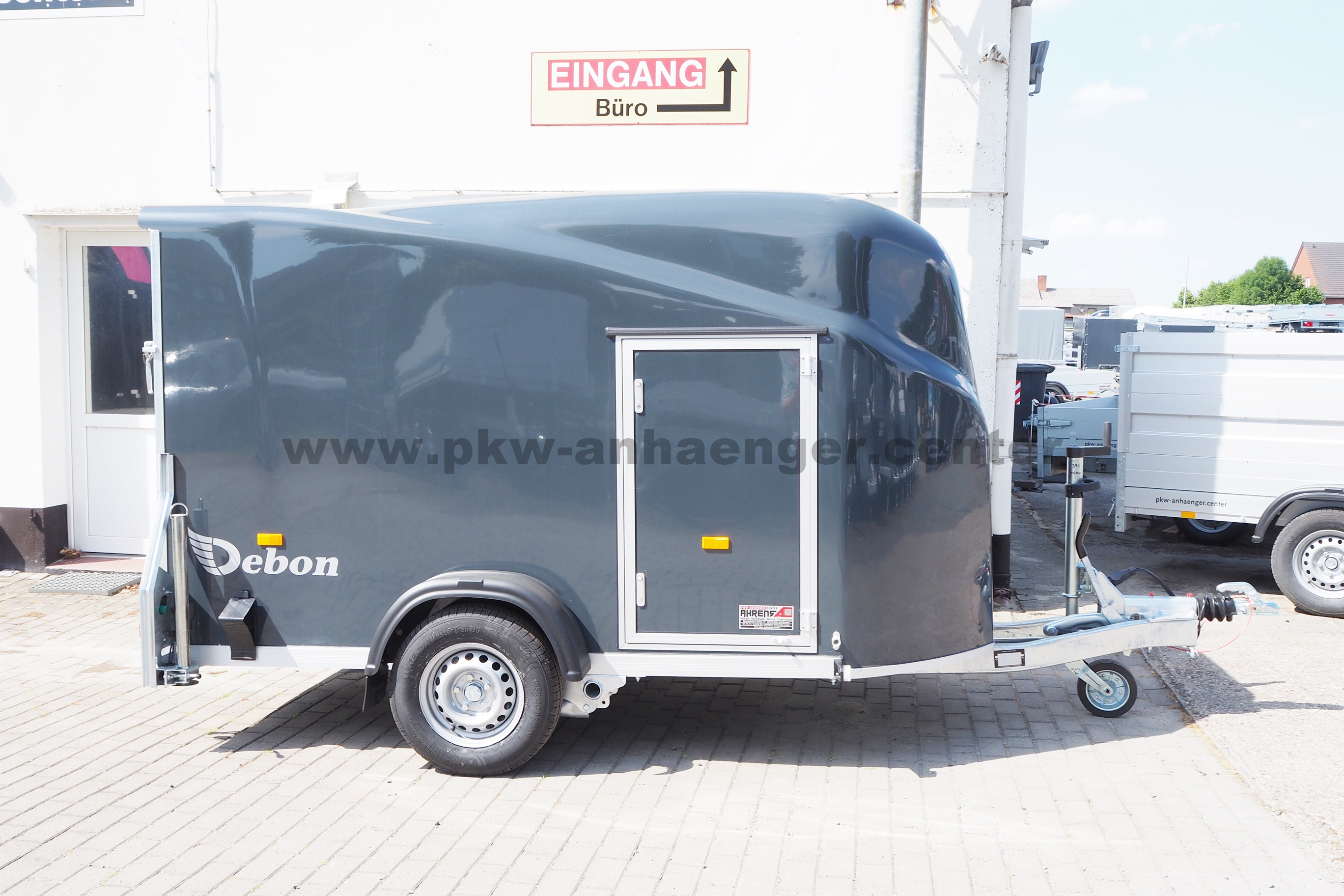 Cheval Liberte CARGO-POLY2 1300kg 298x152x165cm mit Seitentür Polykofferanhänger