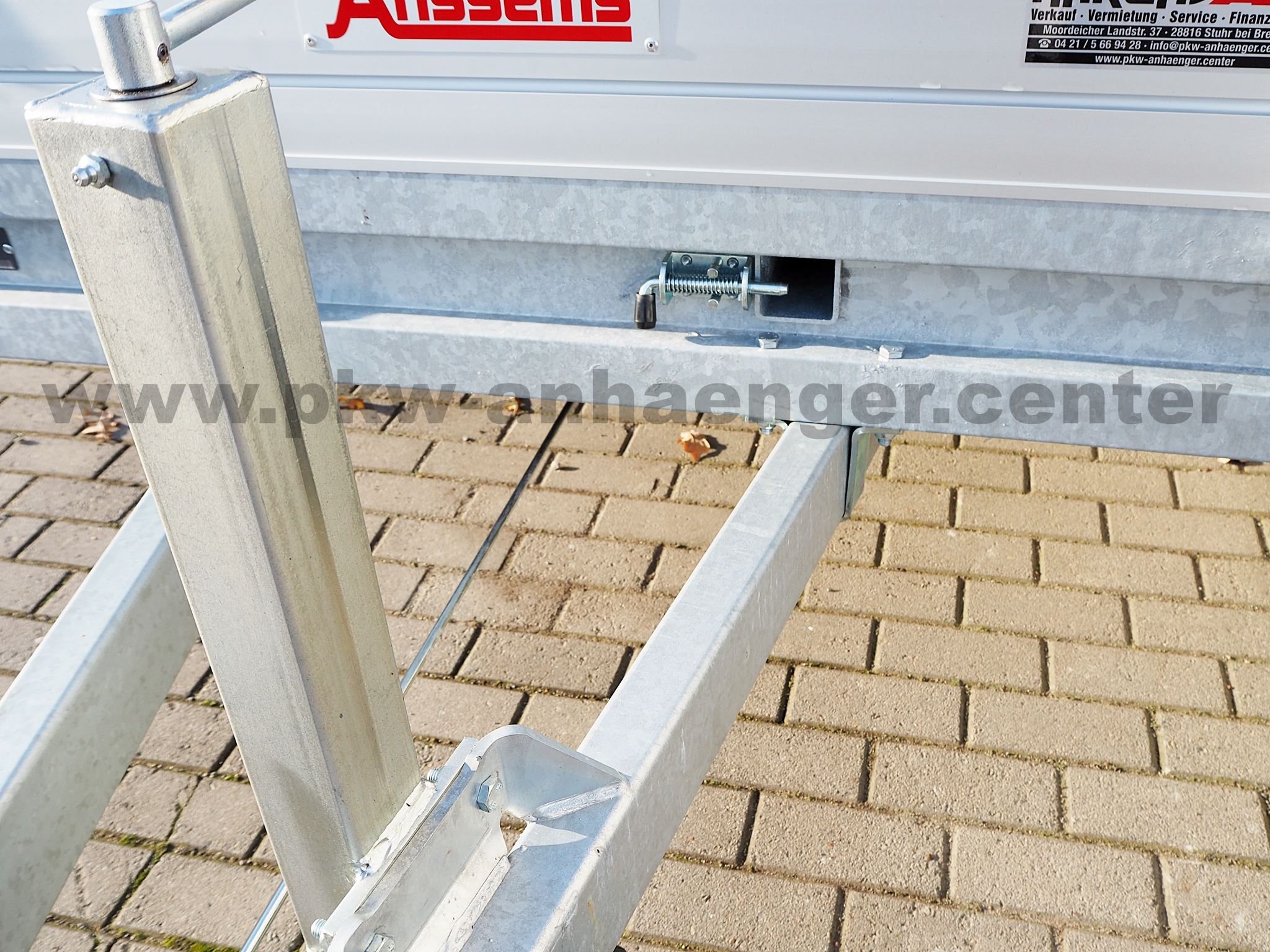 Anssems ASX 2500 325x178 Hochlader mit Auffahrschienen