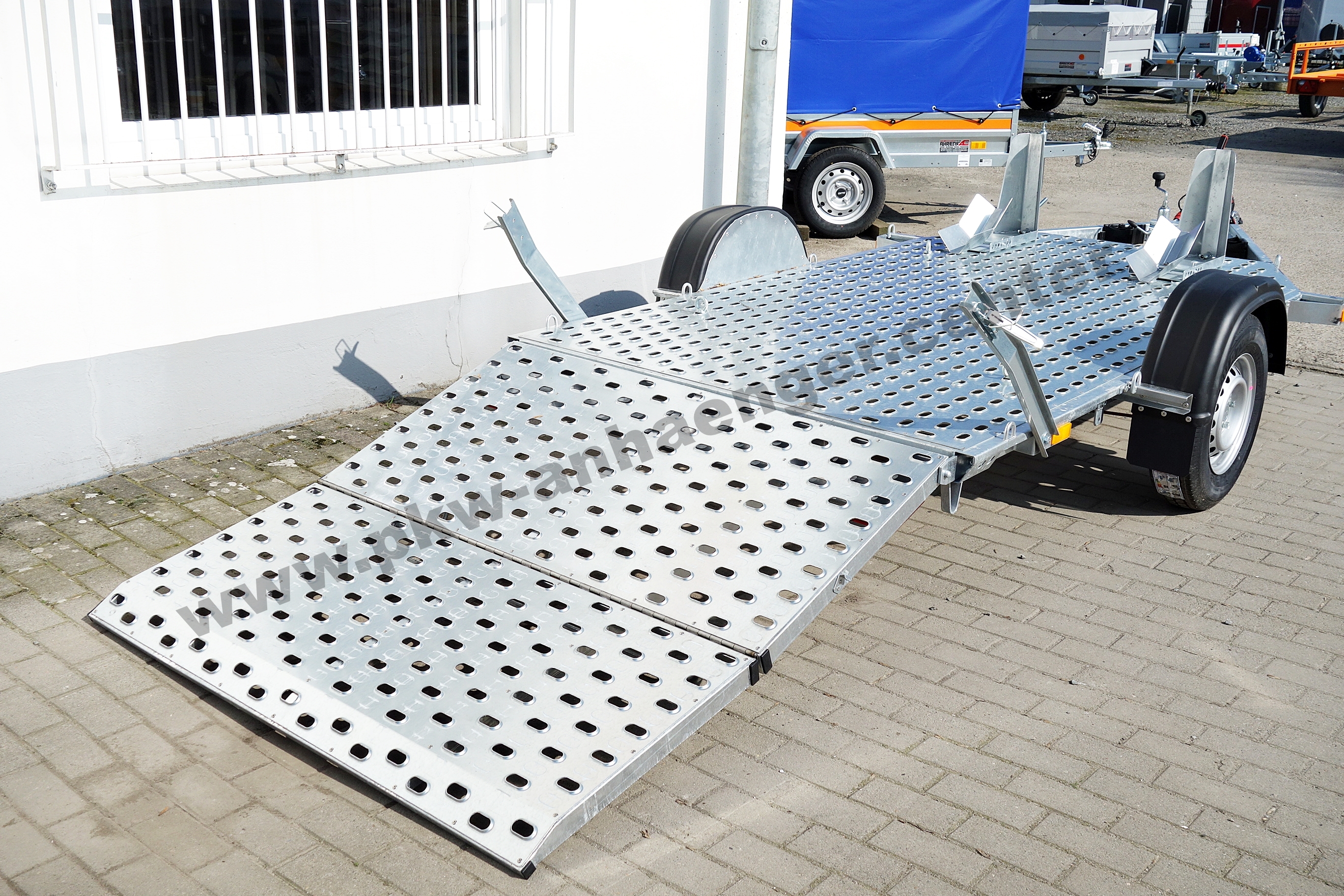 a-VE-Motovan-B13-7