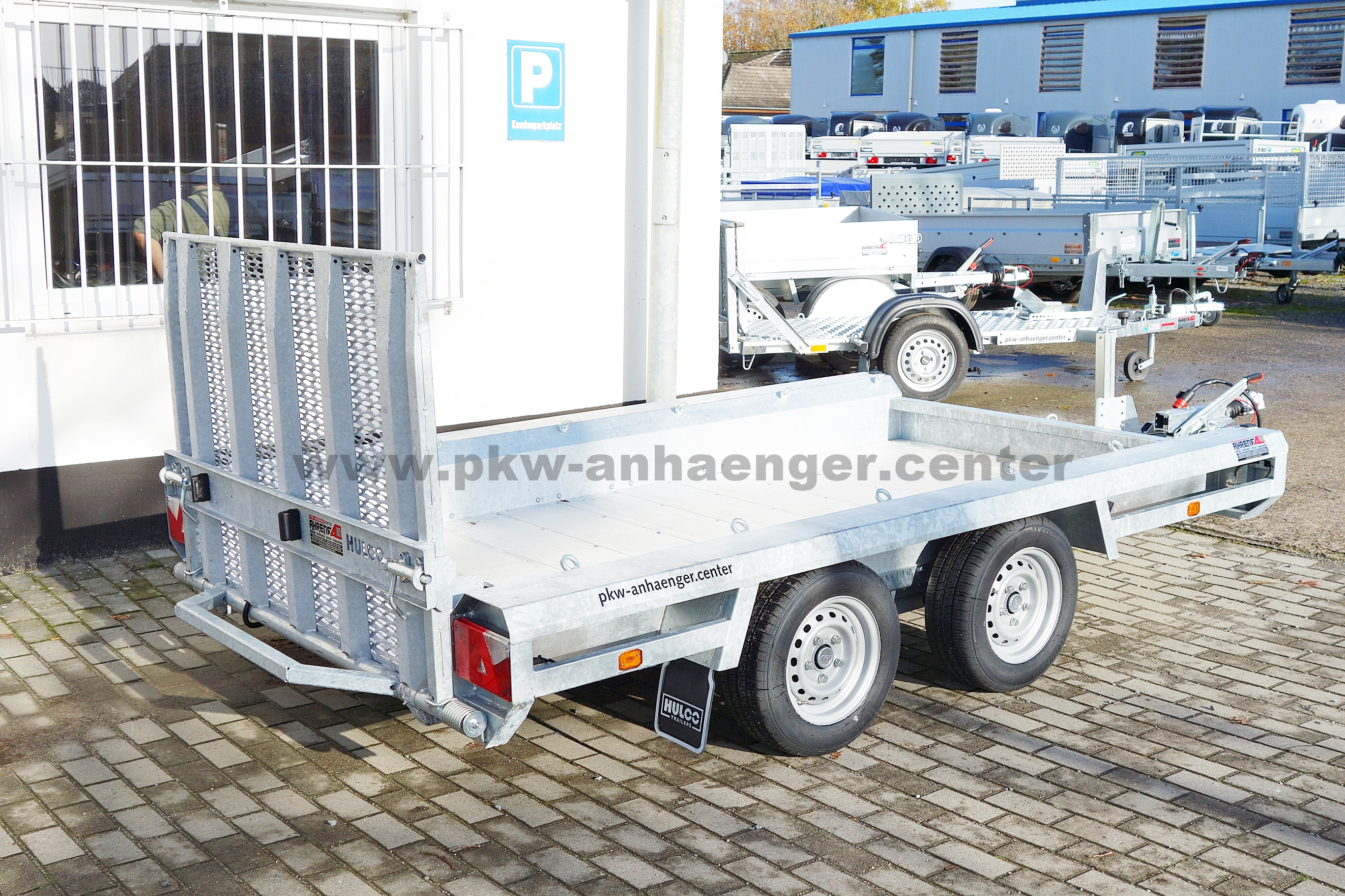 Hulco TERRAX-2 3000.294x150 Baumaschinenanhänger