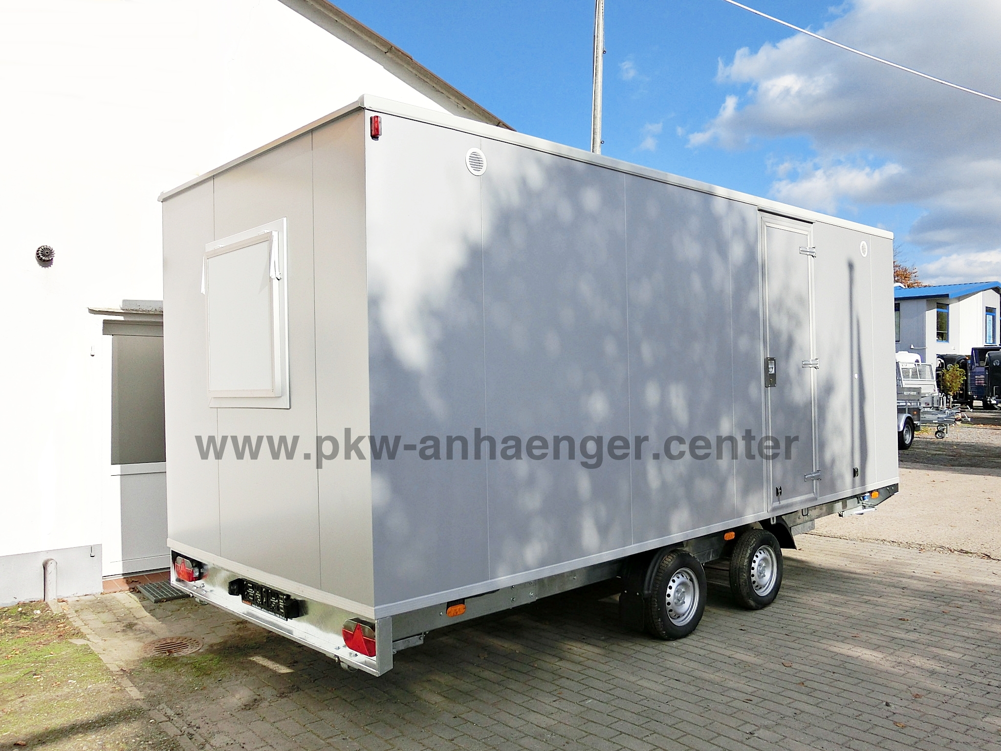 a-VE-2000-549x229x212-Mobi-5611-5-w