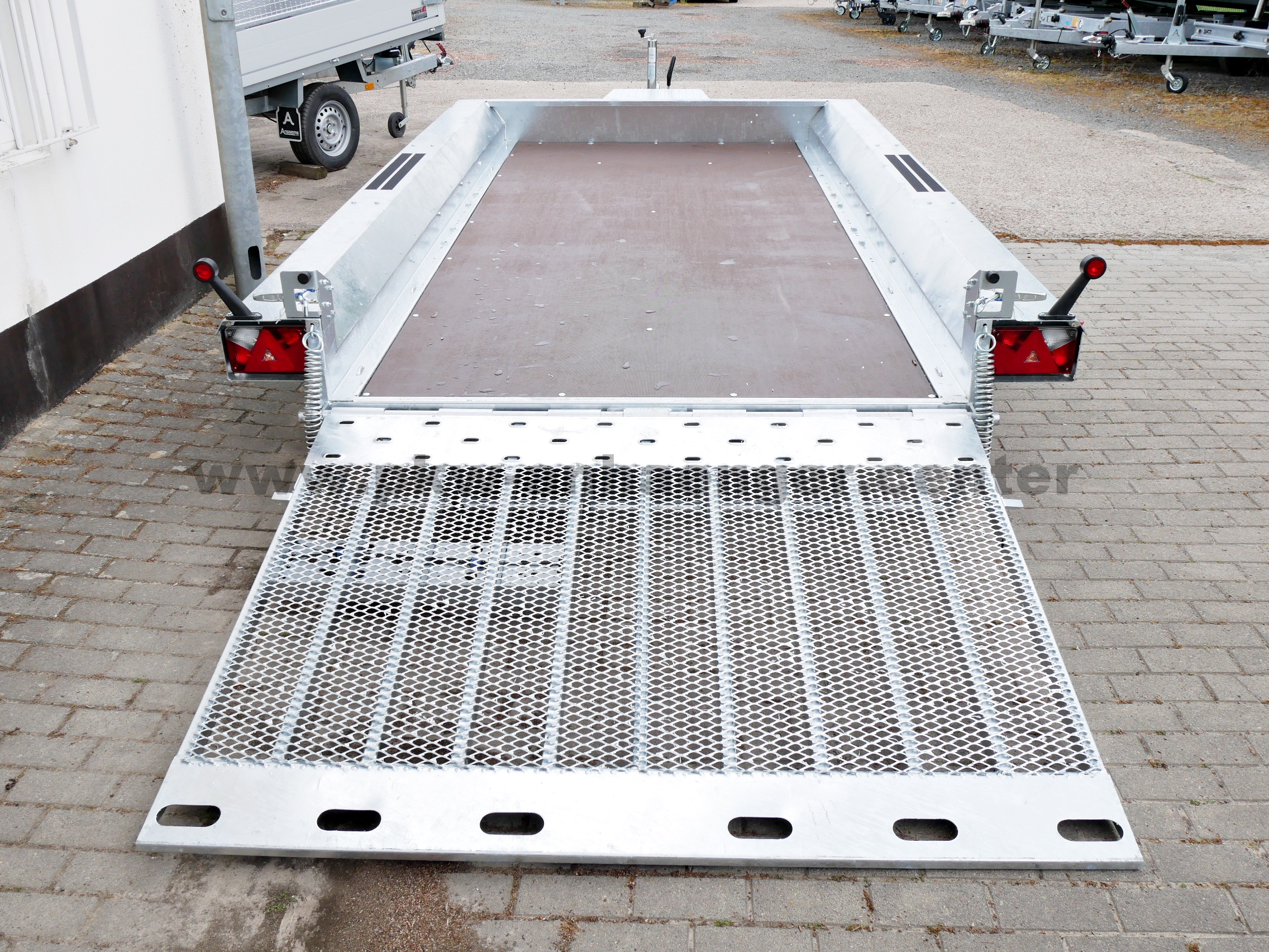 aTE-3500-400x180-Builder-7