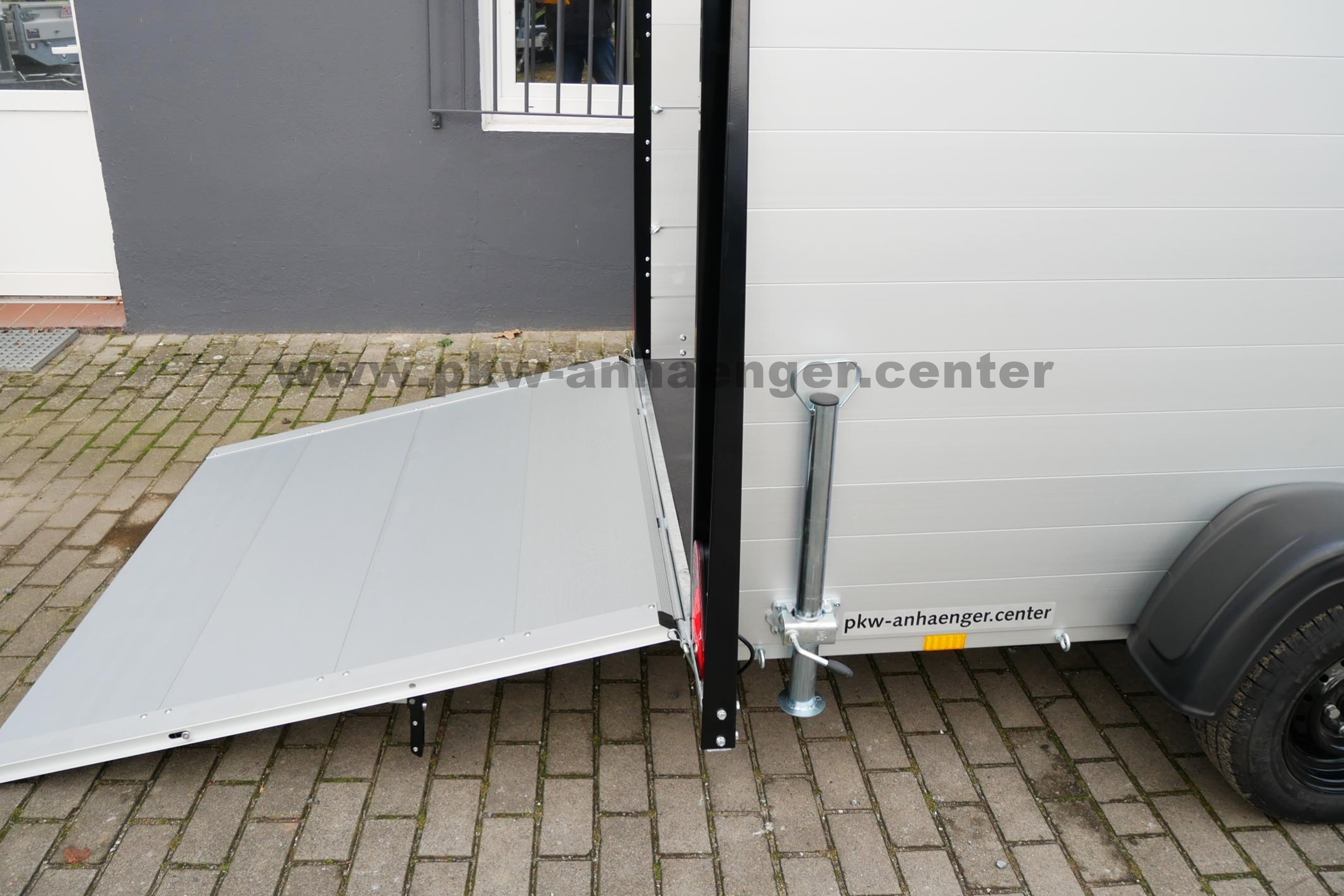Anssems GTB 1350 251x151x153cm VT3 ULTRA-LOW Deckelanhänger